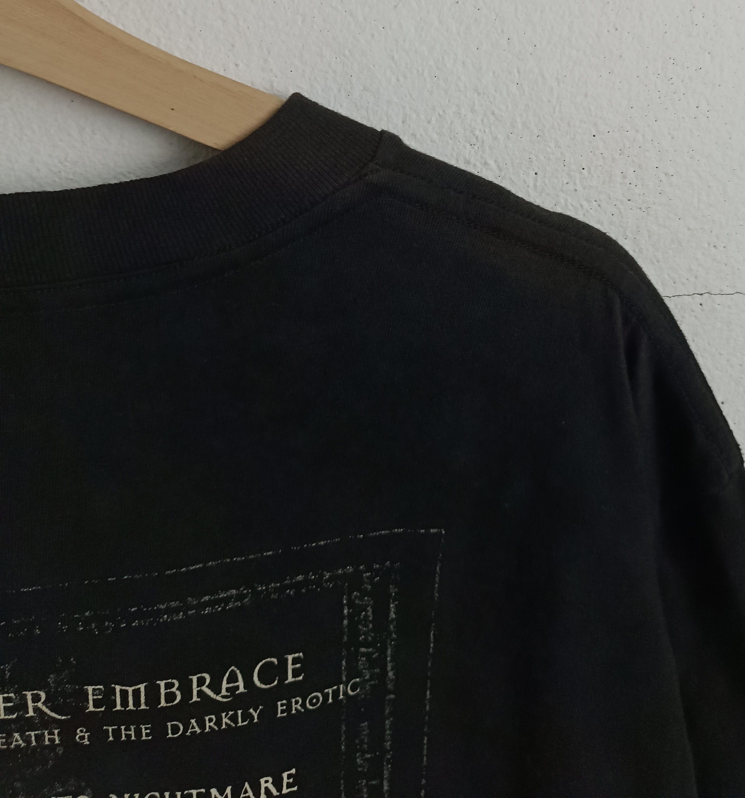 Vintage VINTAGE 90'S CRADLE OF FILTH DUSK & HER EMBRACE TEE metal Size US L / EU 52-54 / 3 - 15 Thumbnail
