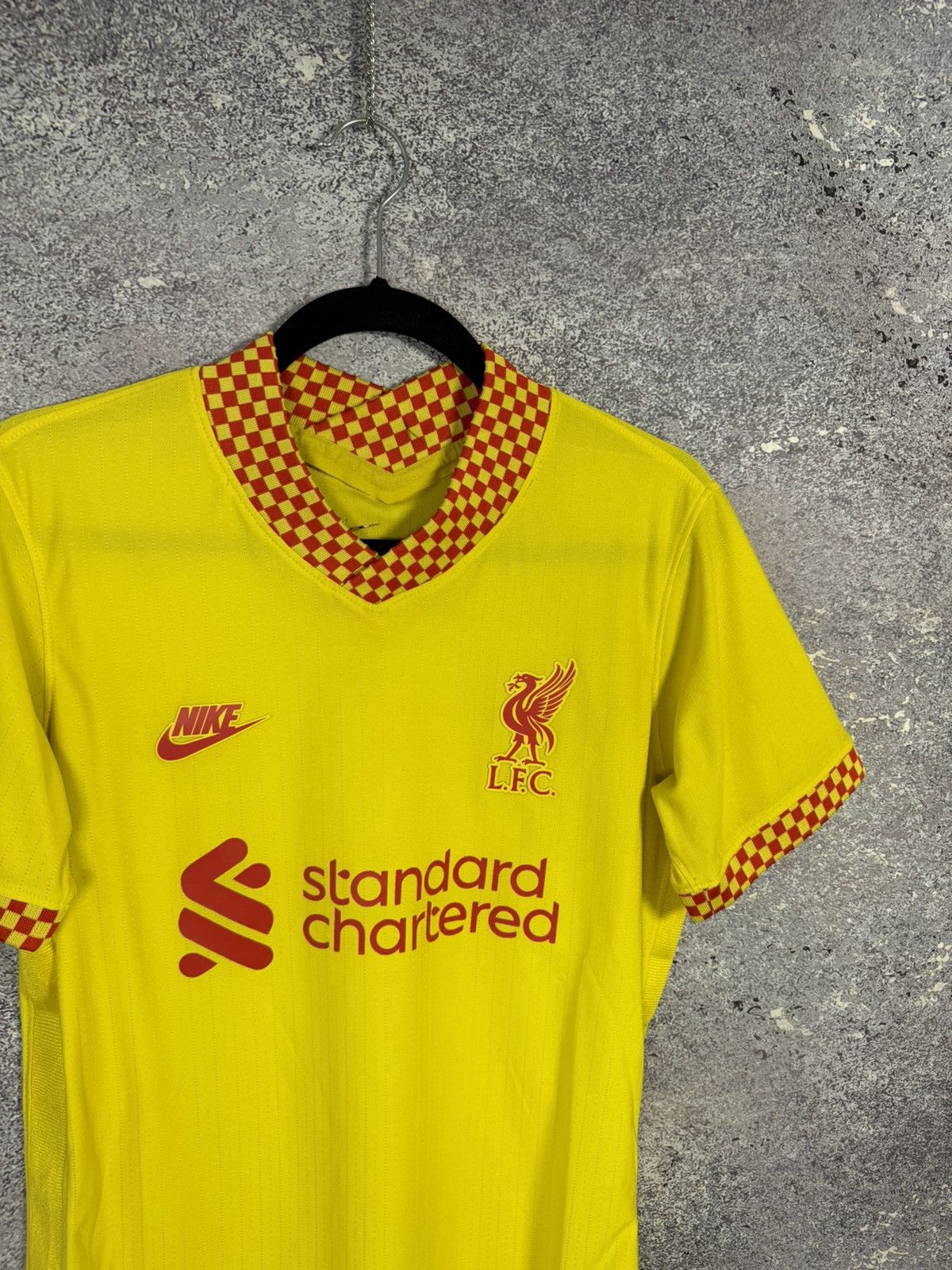 Nike Liverpool 2021/22 Nike Soccer Jersey y2k blokecore Size US S / EU 44-46 / 1 - 3 Thumbnail