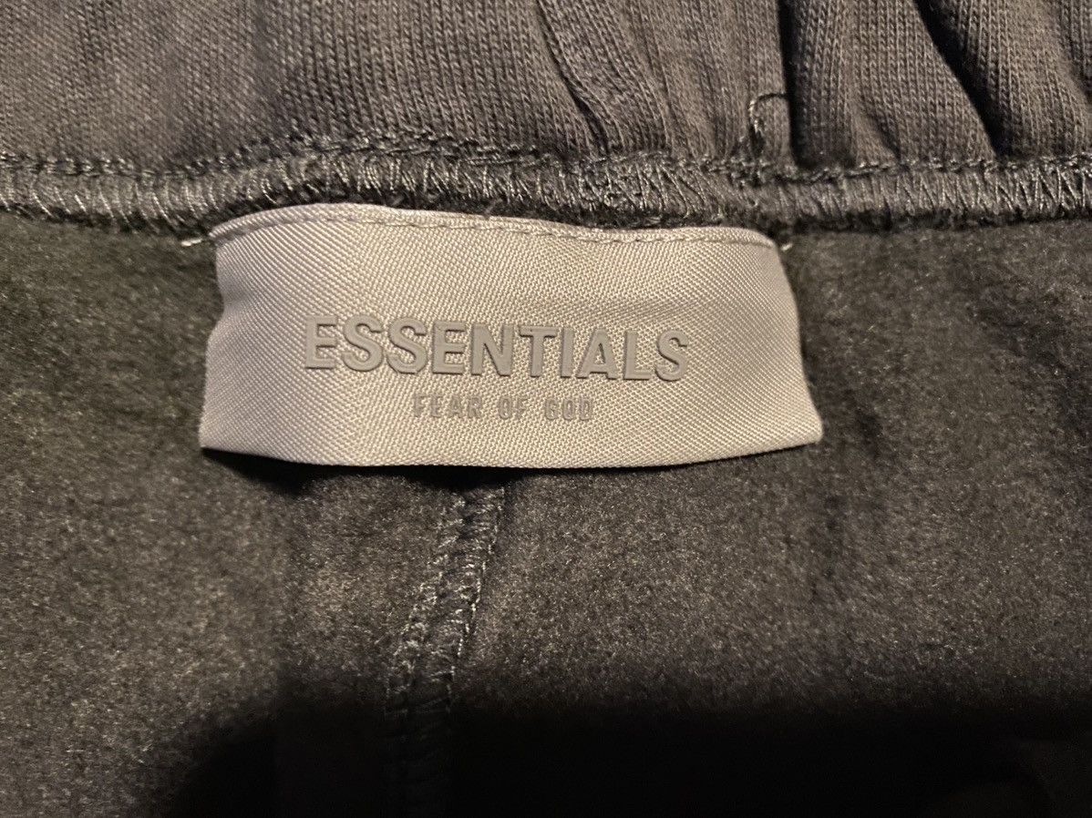 Essentials × Fear of God Essentials FOG Off Black Shorts Size Small Size US 30 / EU 46 - 6 Thumbnail
