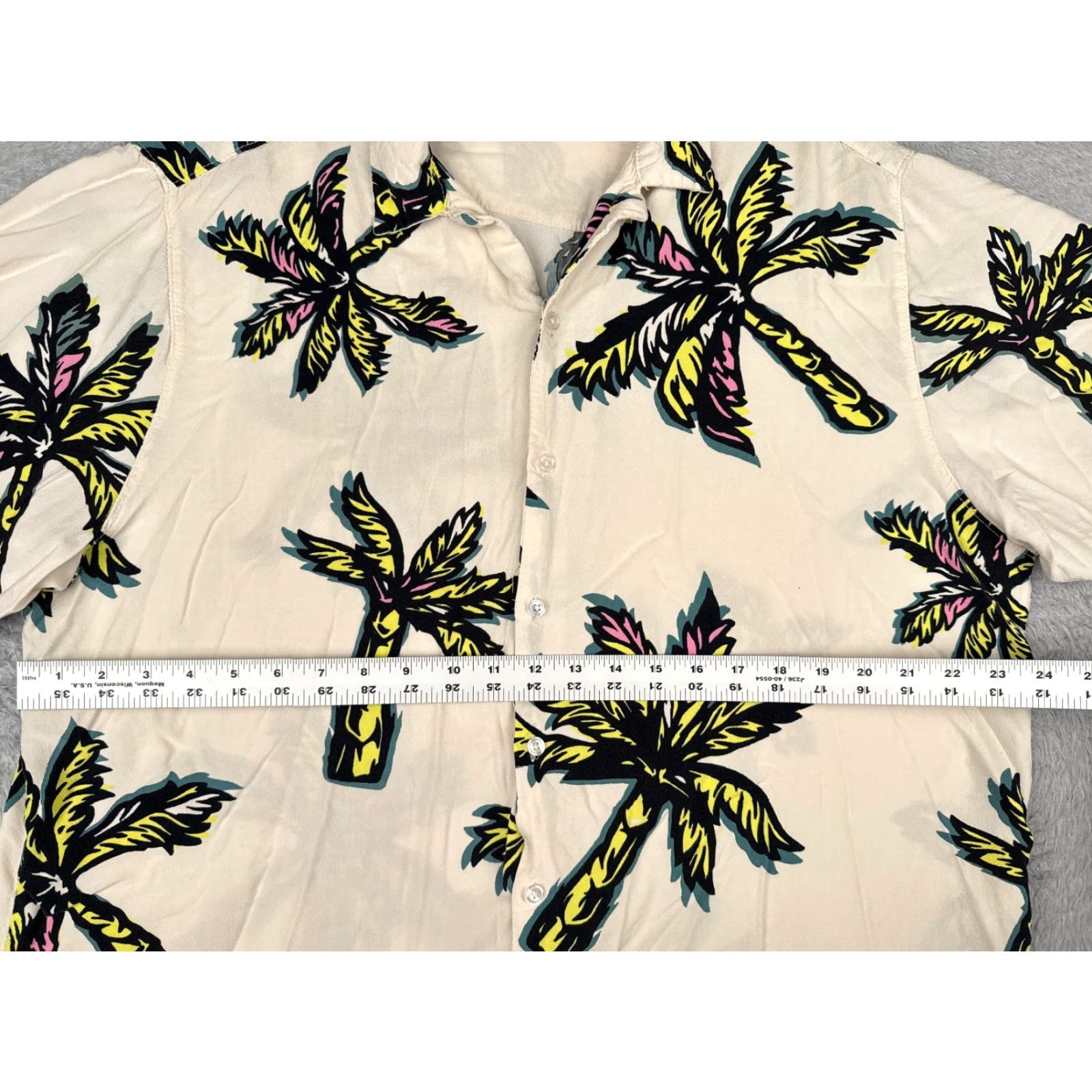Vintage No Boundaries Shirt Men 2XL Ivory Yellow Palm Tree 100% Rayon Hawaiian Vintage? Size US XXL / EU 58 / 5 - 7 Thumbnail