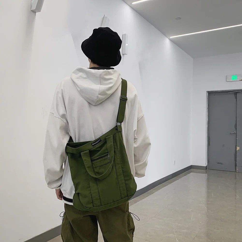 Japanese Brand × Vintage Vintage Canvas Messenger Bag Size ONE SIZE - 1 Thumbnail