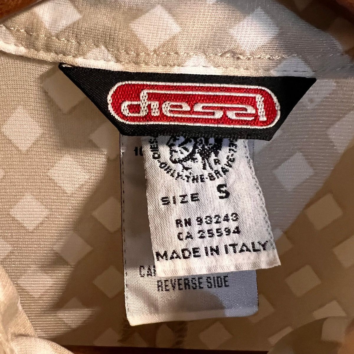 Designer × Diesel × Vintage Vintage Diesel Nylon Button-Up Long Sleeve Collared Blouse Size S / US 4 / IT 40 - 7 Thumbnail