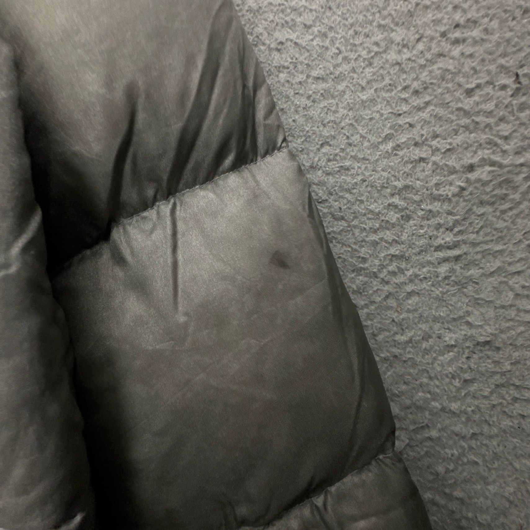 Calvin Klein VINTAGE Calvin Klein Puffer Jacket Gray Mens XL Size US XL / EU 56 / 4 - 7 Thumbnail