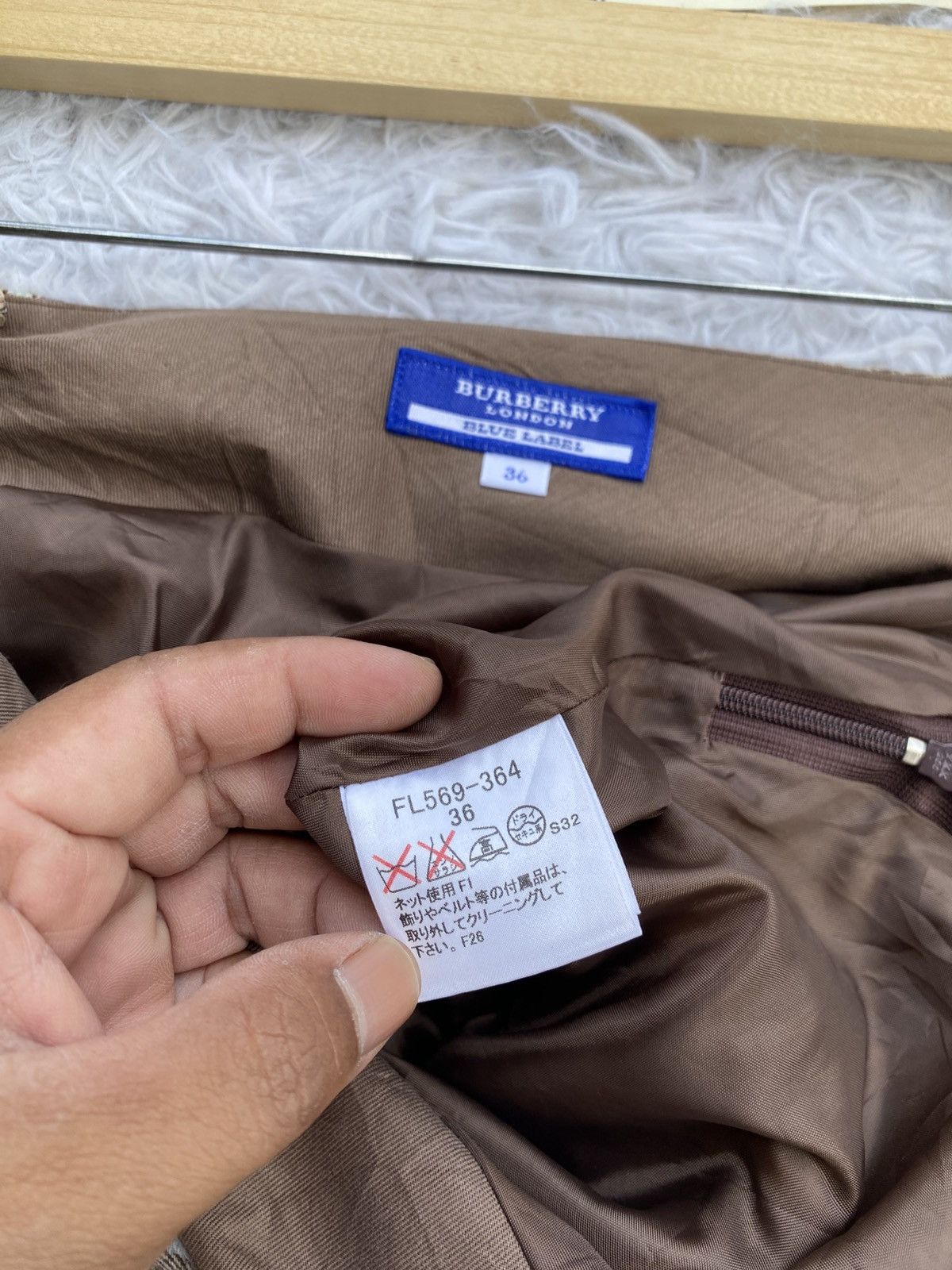Burberry Rare Vintage Burberry Checkered Midi Skirt Size 26" / US 2 / IT 38 - 13 Thumbnail