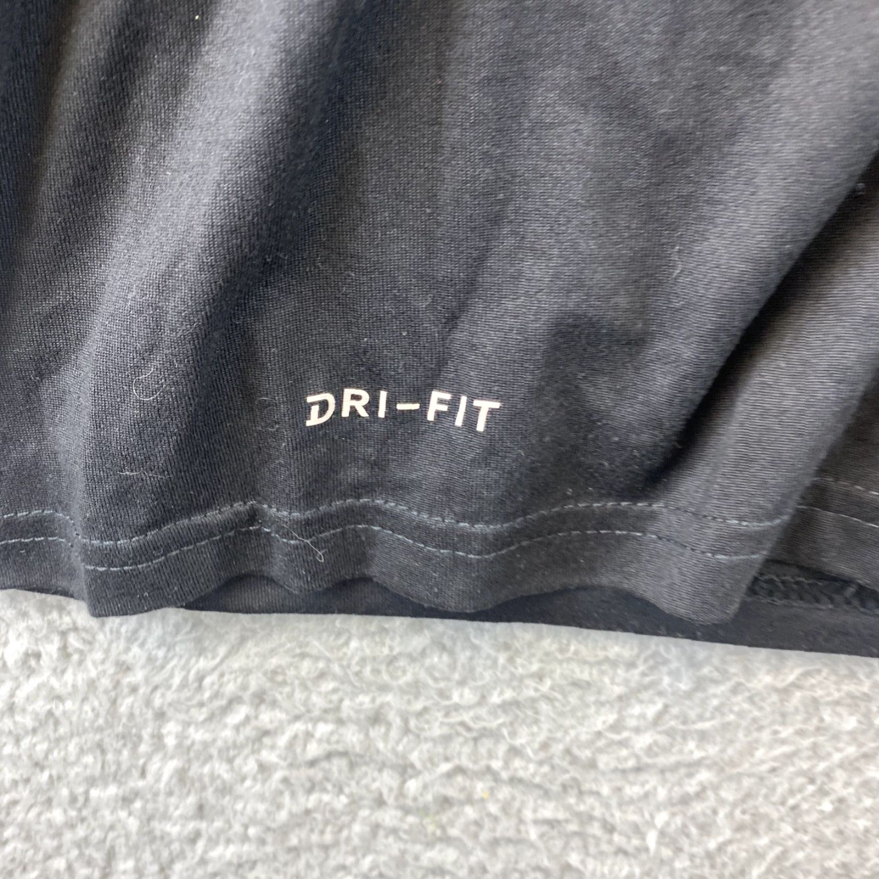 Nike Nike Dri-Fit Long Sleeve Shirt Men's Black Red 3XL Activewear Size US XXL / EU 58 / 5 - 7 Thumbnail