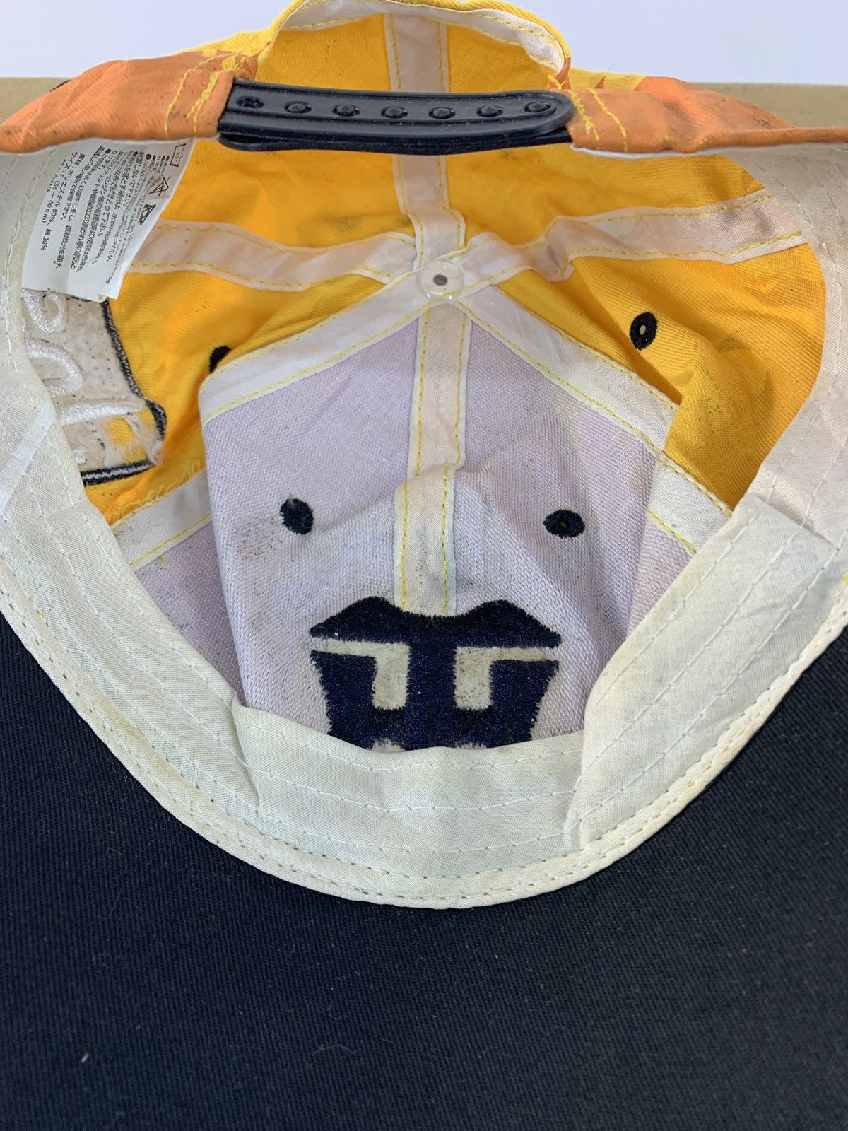 Vintage Hanshin Tiger Japanese Professional Baseball Flame 6 Pane Size ONE SIZE - 7 Thumbnail