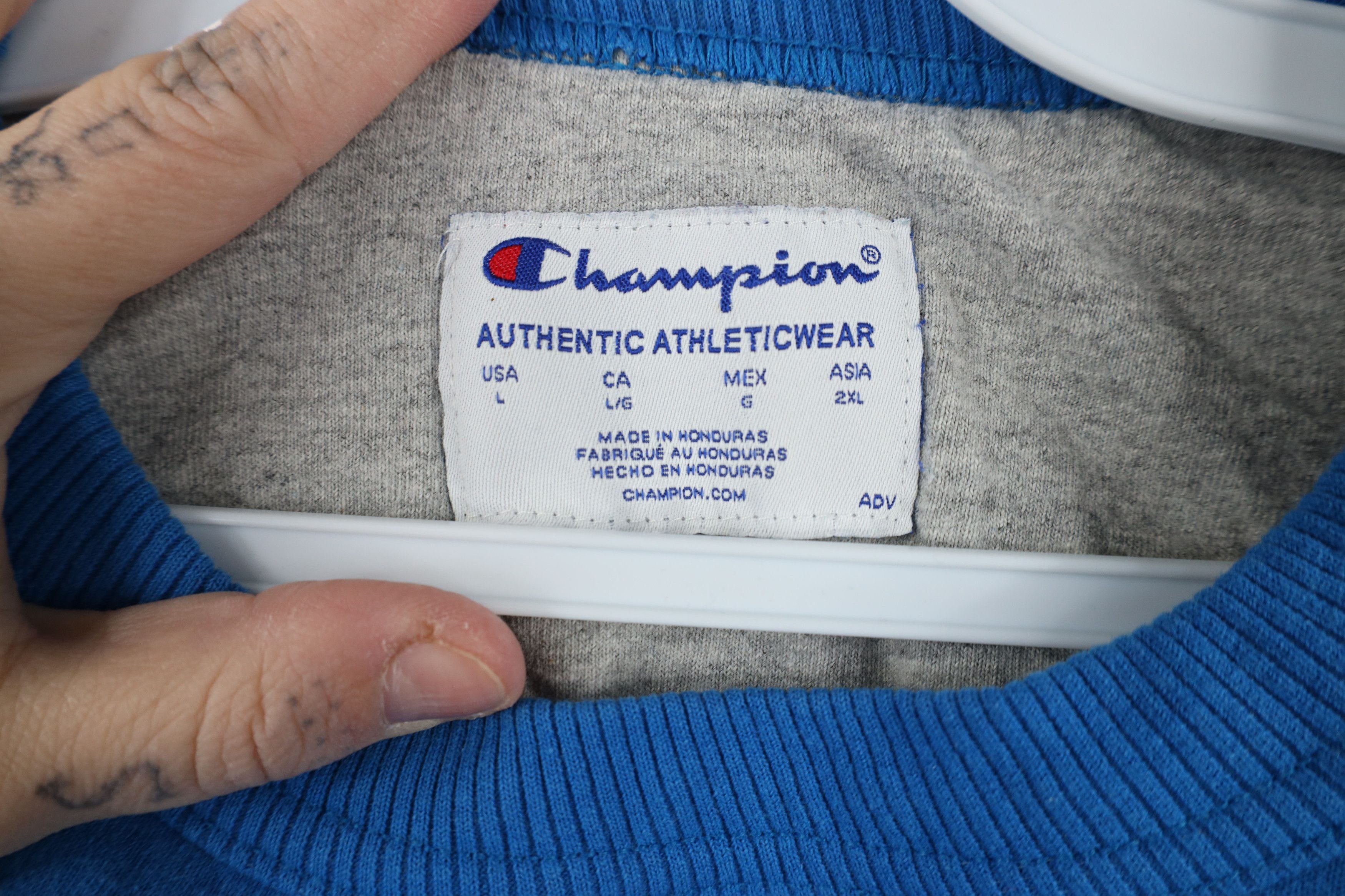 Champion × Vintage Vintage Champion Faded Classic Logo Crewneck Sweatshirt Blue Size US L / EU 52-54 / 3 - 6 Thumbnail