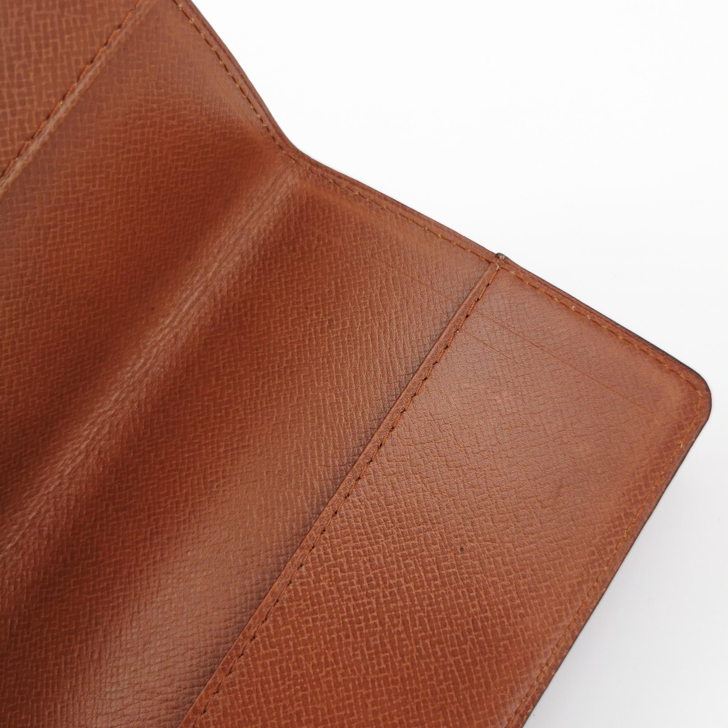 Louis Vuitton Louis Vuitton (LV) Monogram printed vintage notebook cover Size ONE SIZE - 6 Thumbnail