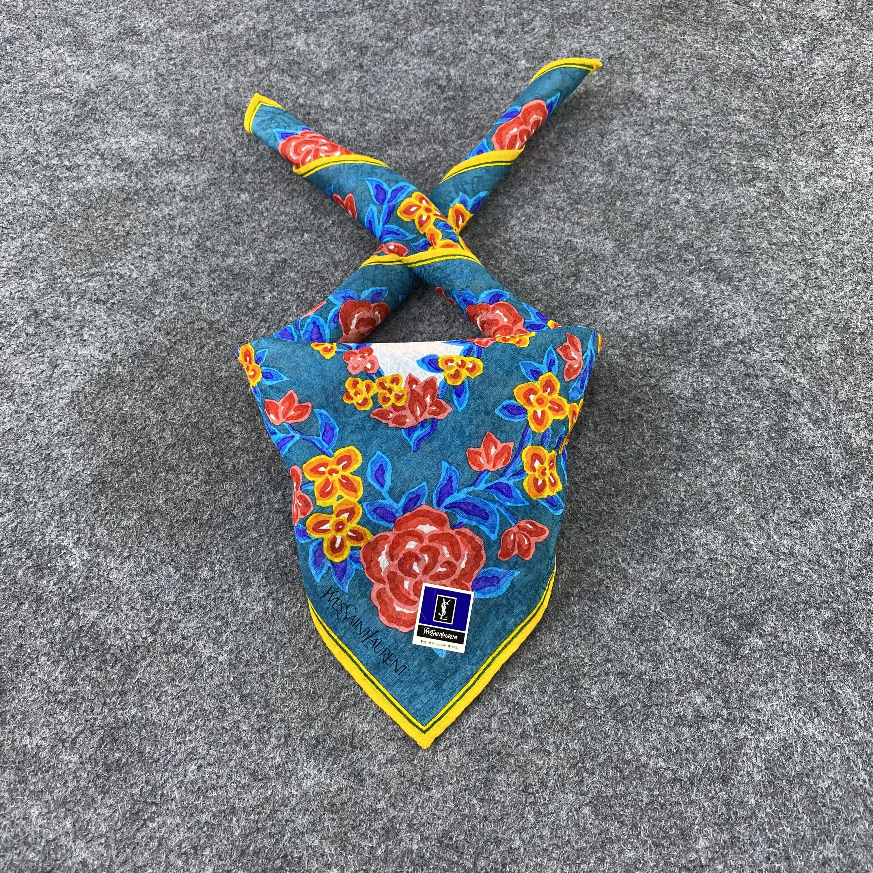 Designer Yves Saint Laurent Handkerchief / Bandana /Neckerchief-B1218 Size ONE SIZE - 2 Thumbnail