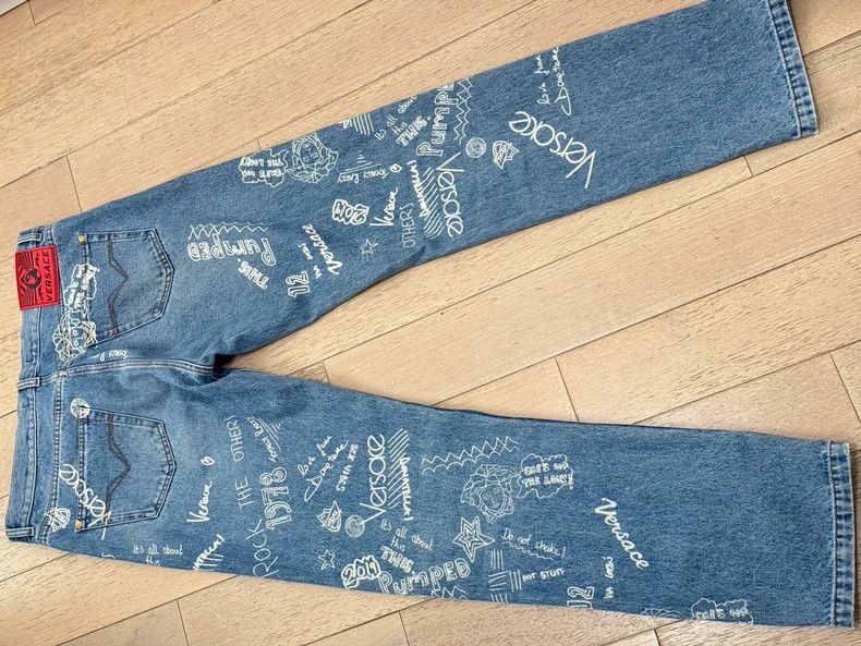 Versace Versace Graffiti Medusa gold-button jeans Size US 33 - 2 Thumbnail