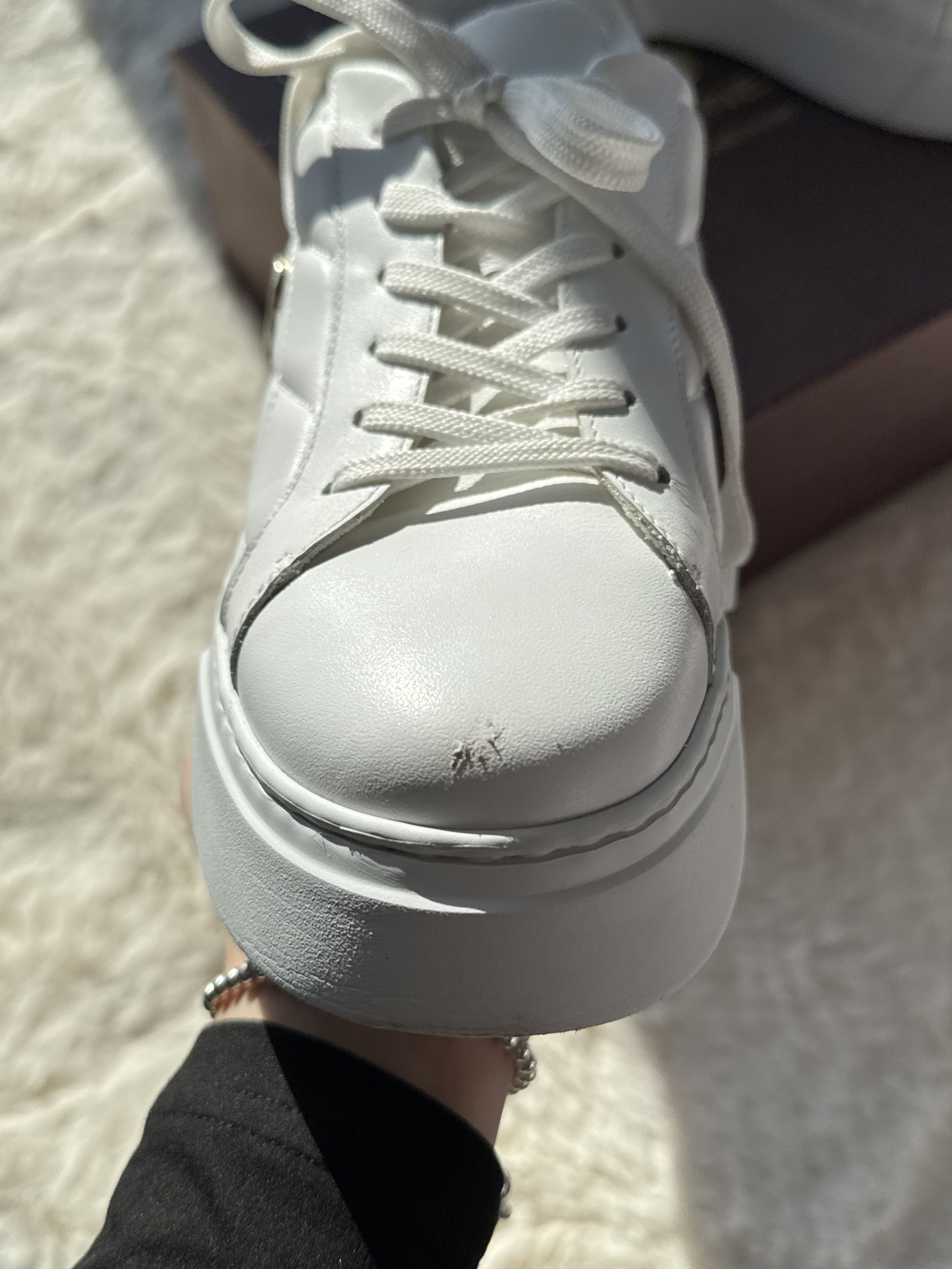 Aigner Aiger Elaine 13 Women's Low Sneakers White 39 Size US 9 / IT 39 - 14 Thumbnail