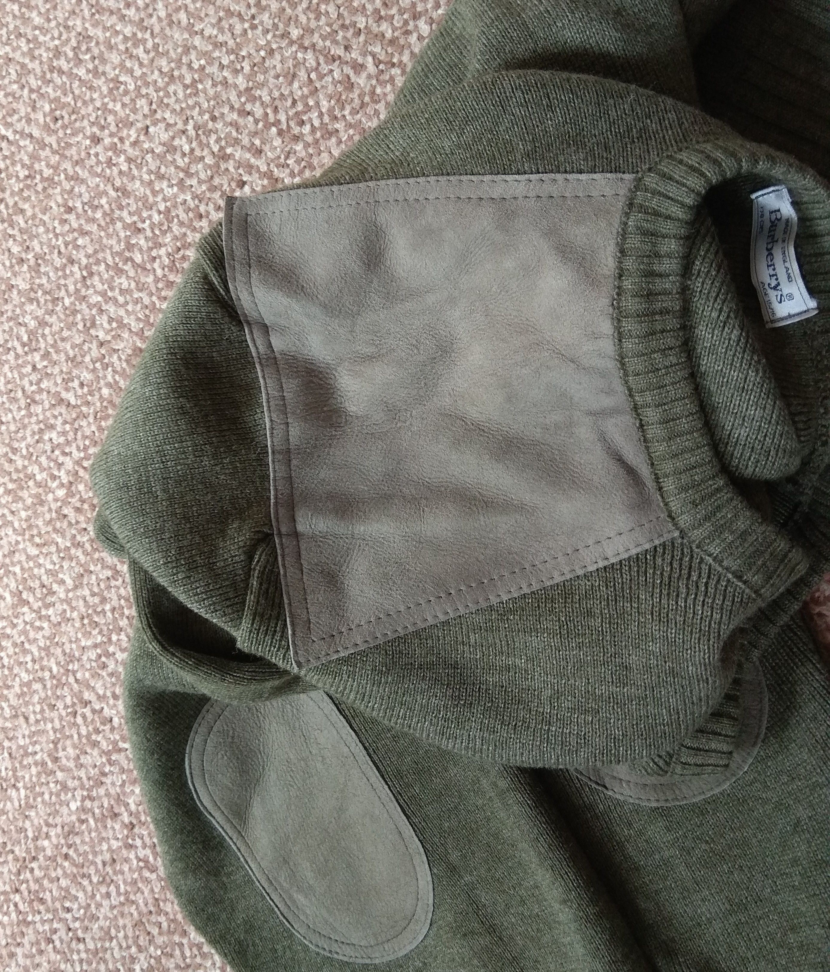 Burberry Burberrys Vintage Sweater made in UK wool & leather patches Size US L / EU 52-54 / 3 - 11 Thumbnail
