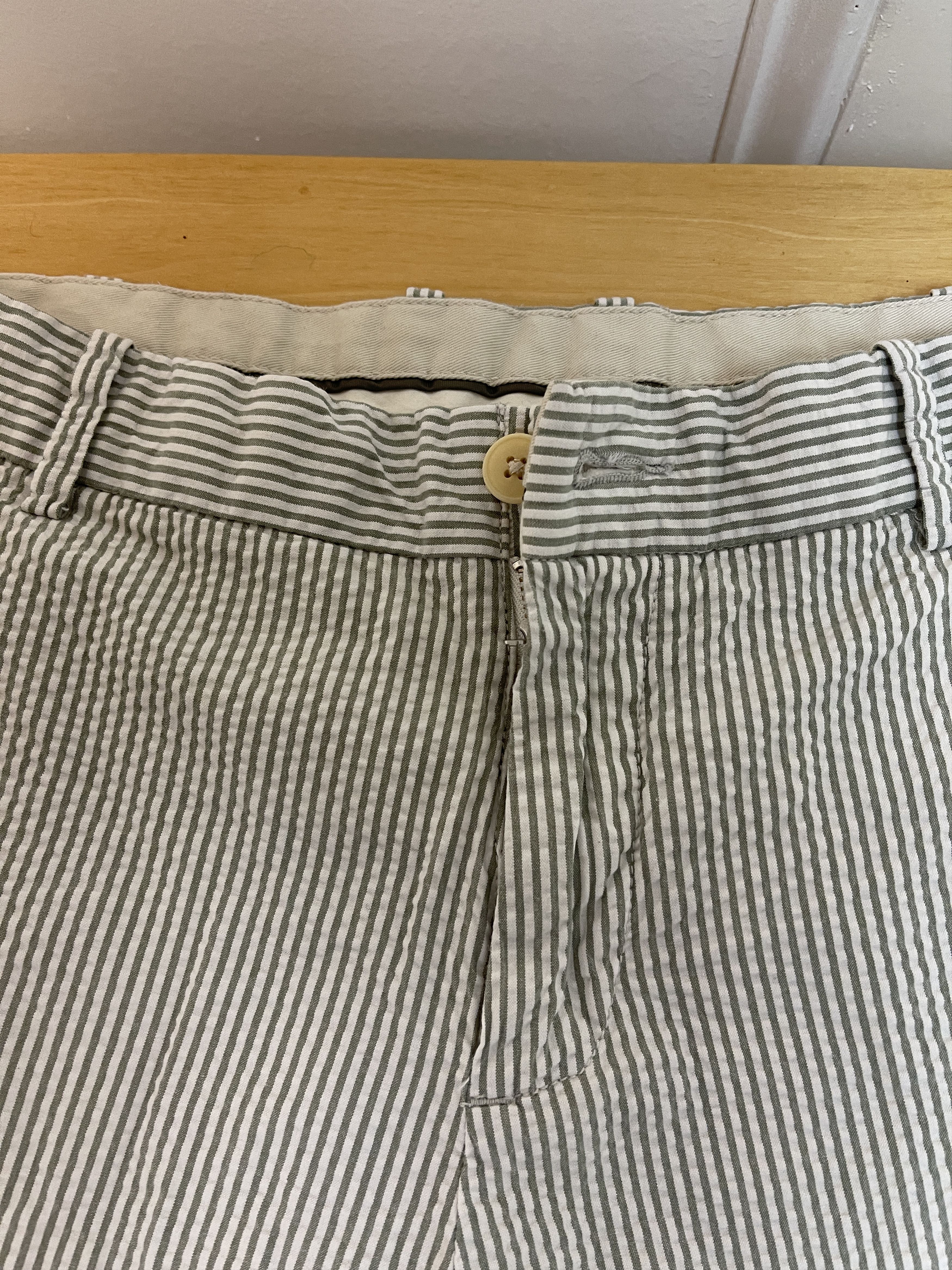 Lacoste Lacoste Men’s Stripped Shorts Size 38 In Good Shape!! Size US 38 / EU 54 - 2 Thumbnail