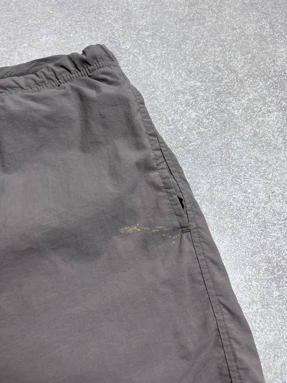 Other Vintage 90's Nike Swoosh Baggy Nylon Sportwear Shorts M Size US 32 / EU 48 - 5 Thumbnail