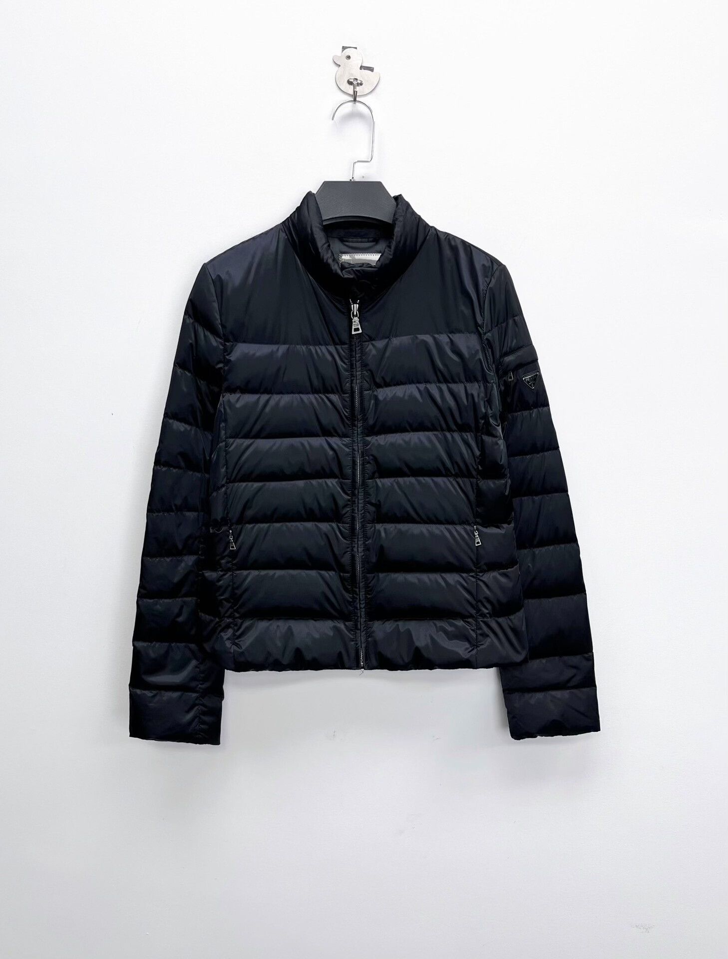 Prada prada black short puffer jacket with logo Size US M / EU 48-50 / 2 - 1 Thumbnail