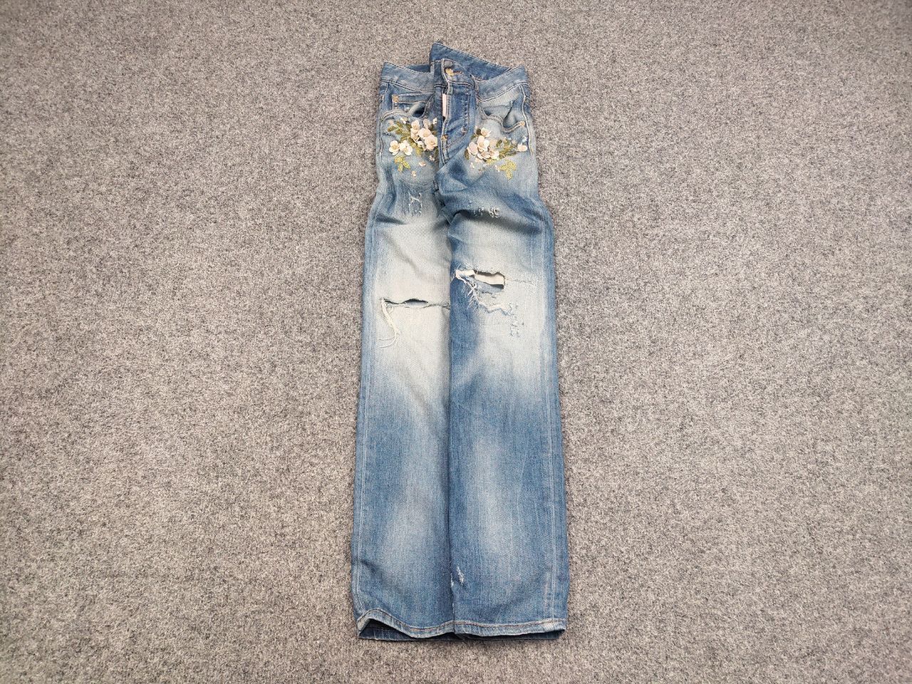 Dsquared2 Vintage Dsquared2 distressed embroidered Straight W Jeans Size 36" / US 14 / IT 50 - 2 Thumbnail