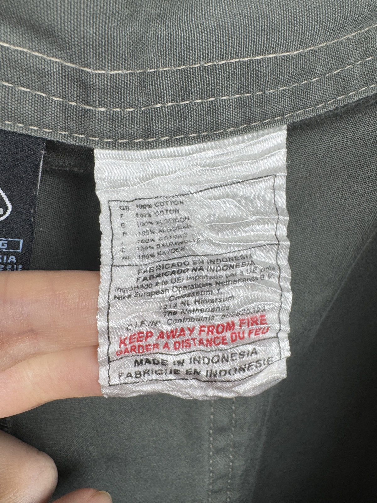 Nike ACG Nike ACG vintage carpenter cargo work shorts size 40 Size US 40 / EU 56 - 14 Thumbnail