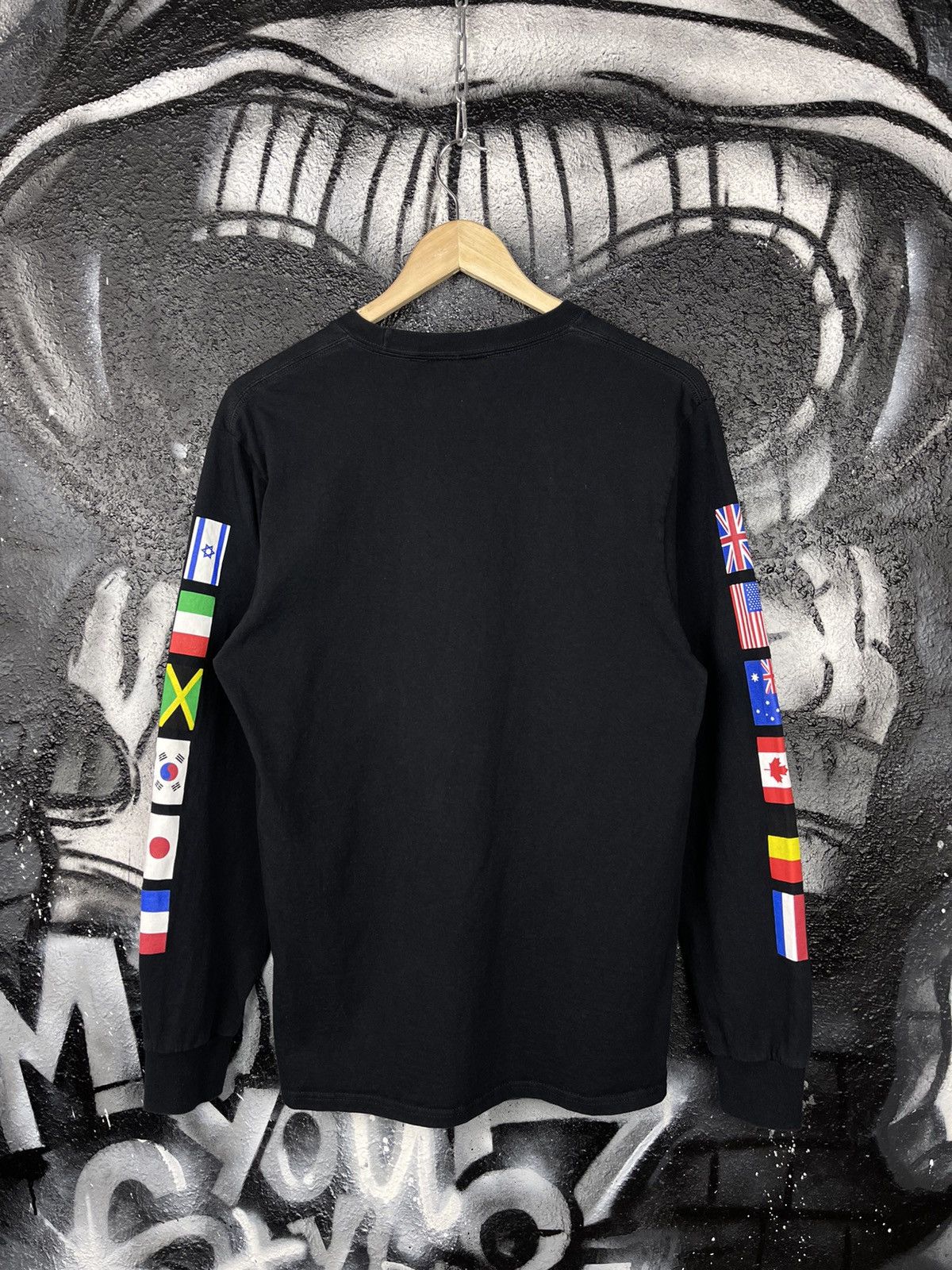 Huf HUF Worldwide Atelier Black Long Sleeve T-Shirt Men’s Size M Size US M / EU 48-50 / 2 - 6 Thumbnail