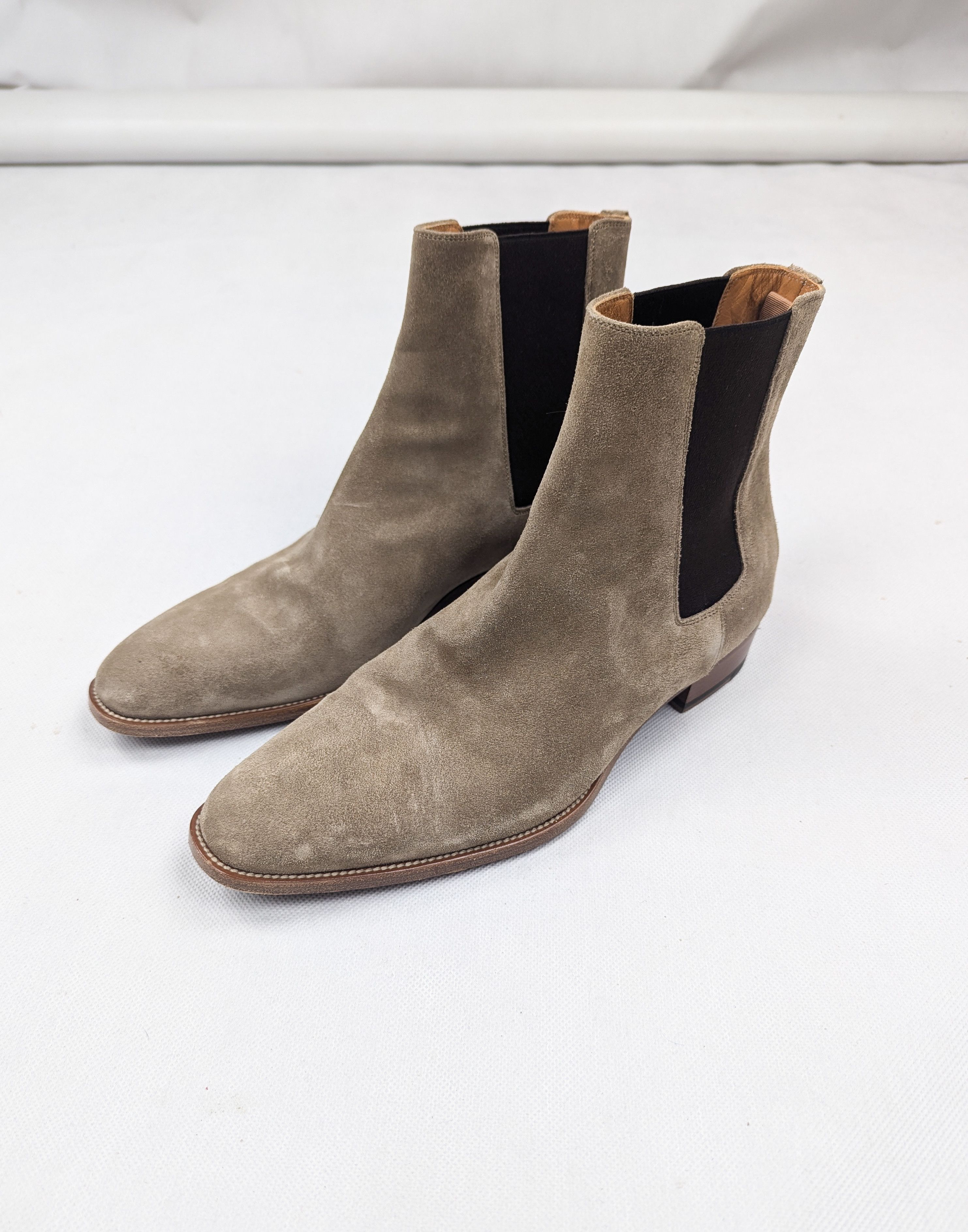 Yves Saint Laurent Saint Laurent wyatt suede beige chelsea boots 43,5 Size US 10.5 / EU 43-44 - 2 Thumbnail