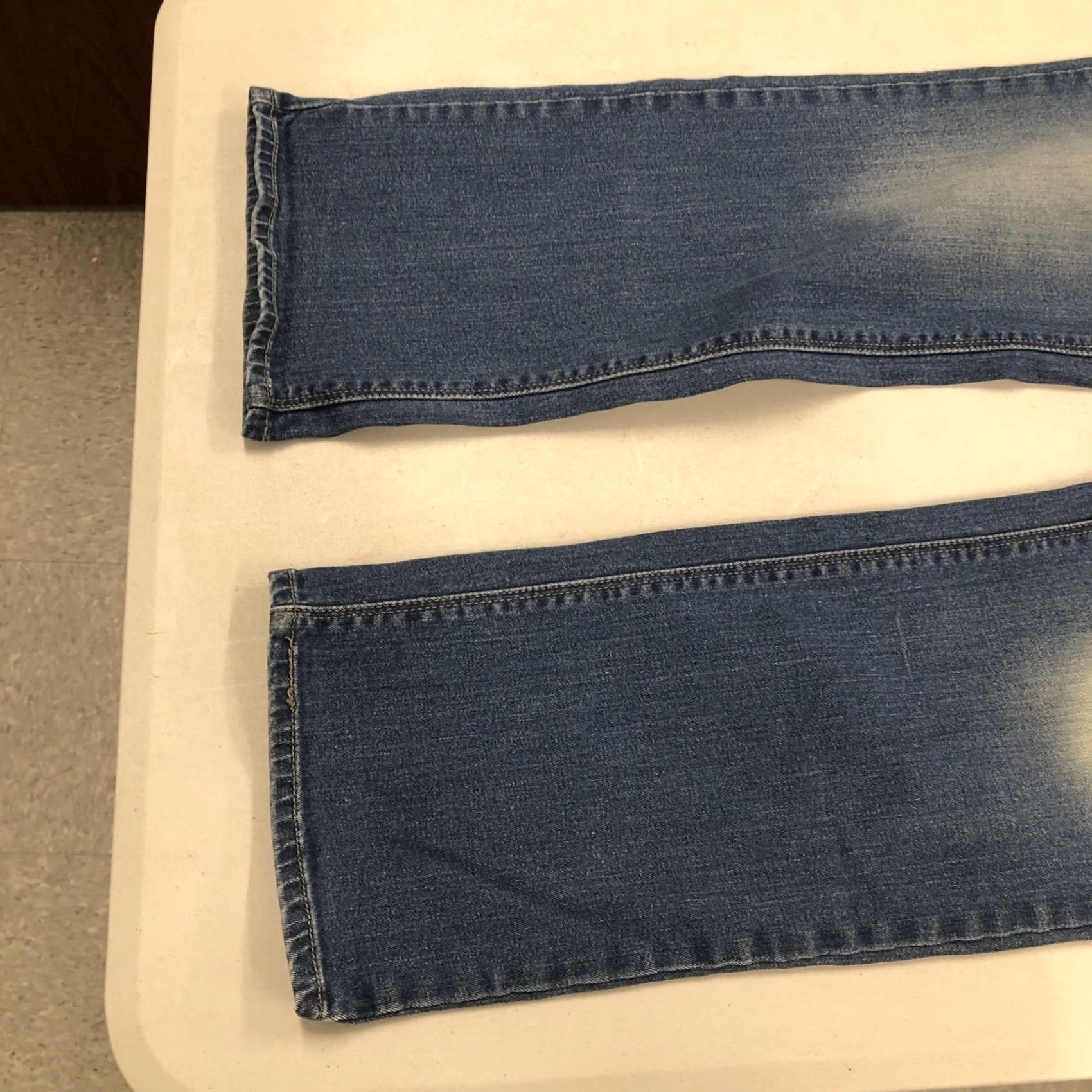 Levi's Levi's 525 Jeans Women's Size 12 Elastic Waist Band Straight Leg Blue 32x28.5 Regular Stretch Denim Band Theme Mens Womens Girls Size 34" / US 12 / IT 48 - 4 Thumbnail