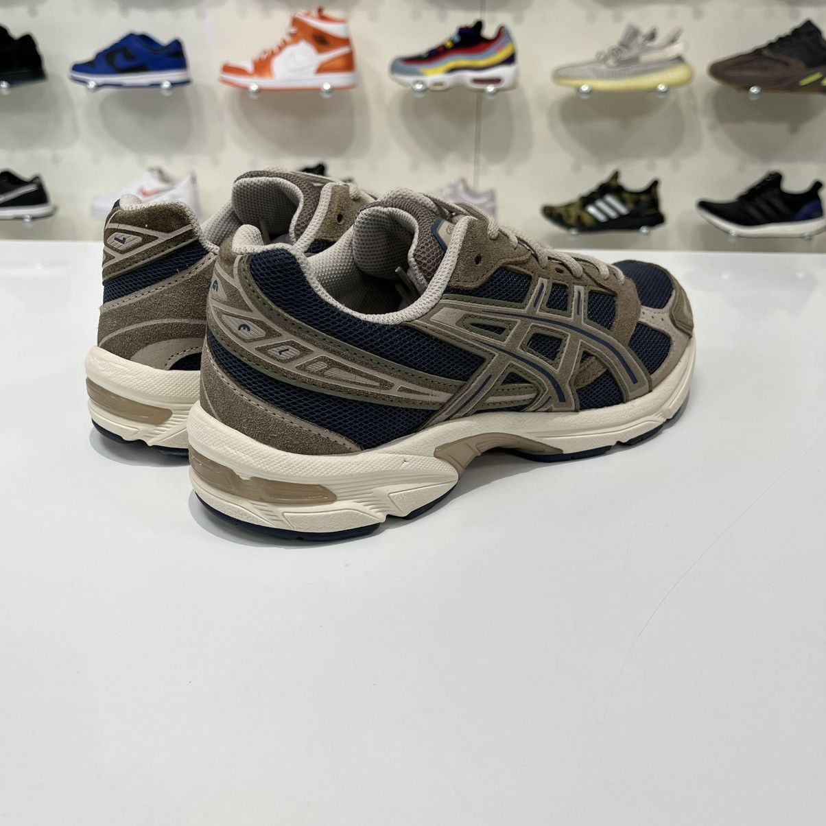 Asics Asics Gel-1130 Black Carbon Size US 8 / EU 41 - 5 Thumbnail
