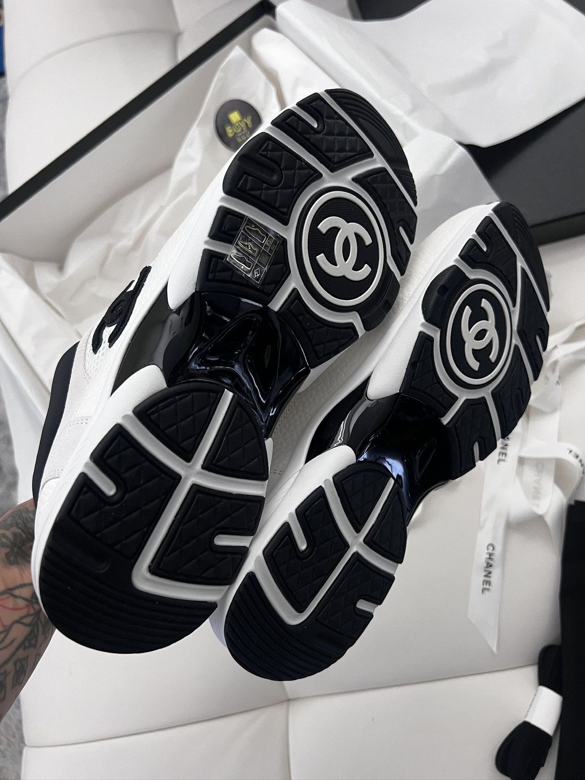 Chanel Chanel CC sneakers Size US 8 / EU 41 - 10 Thumbnail