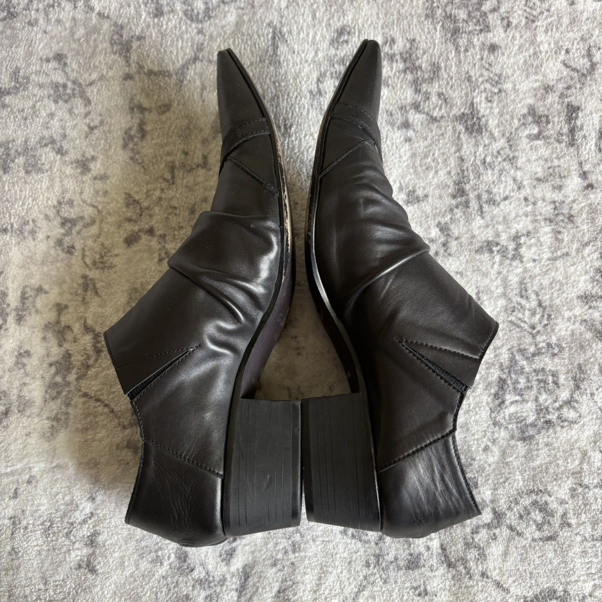 Tornado Mart Stacked Leather Buckled Pointy Toe Shoes Black