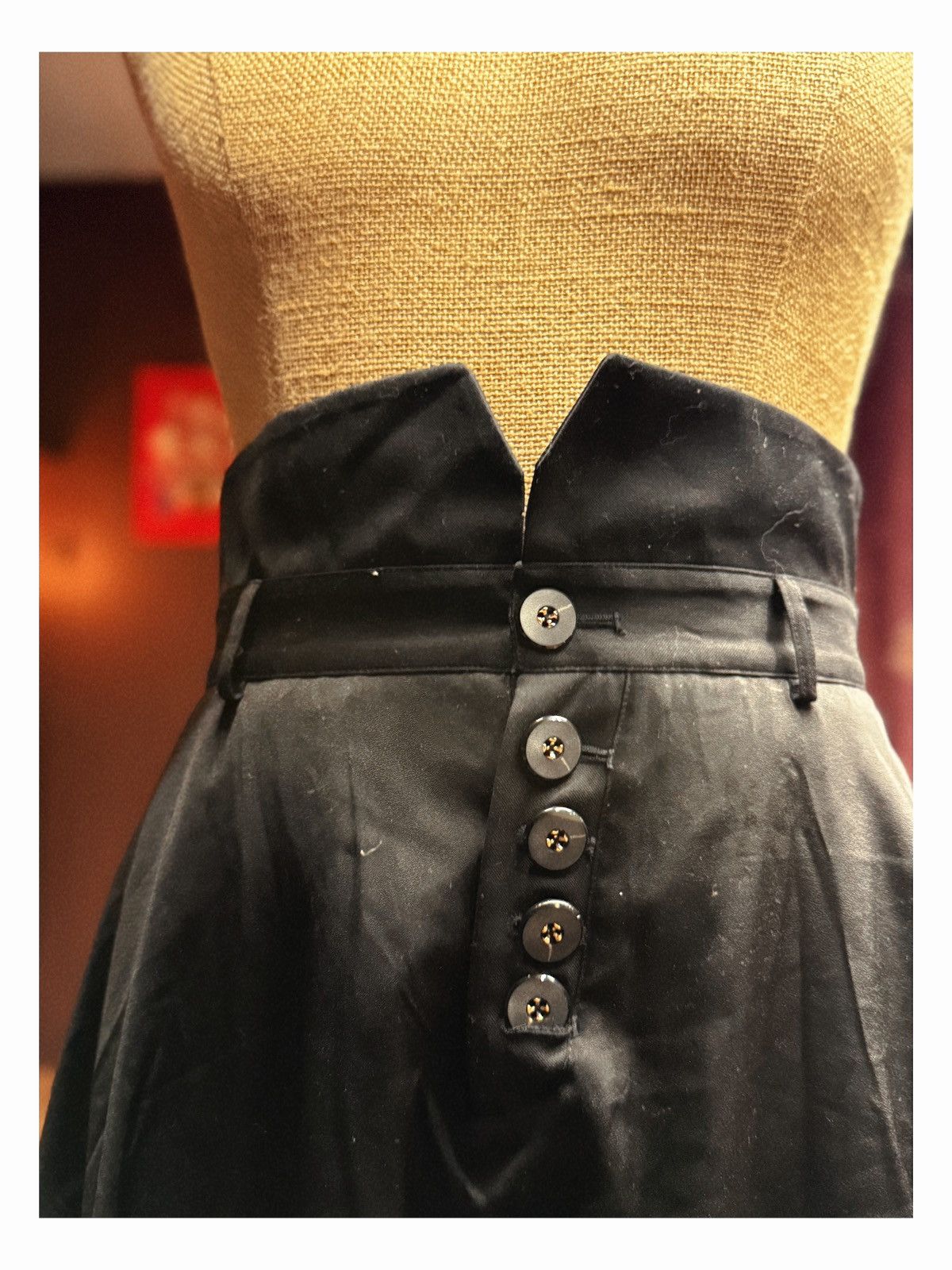 Other Layered Black Skirt-Shorts with High Waist & Button Front Size US 29 - 4 Thumbnail
