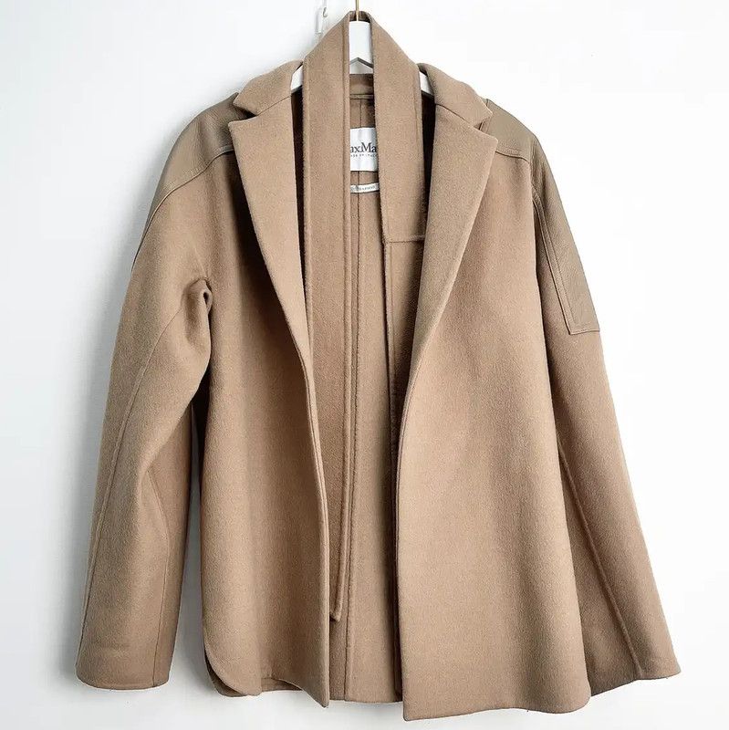 Max Mara MaxMara Women's Khaki Outerwear 0089 Size ONE SIZE - 1 Thumbnail