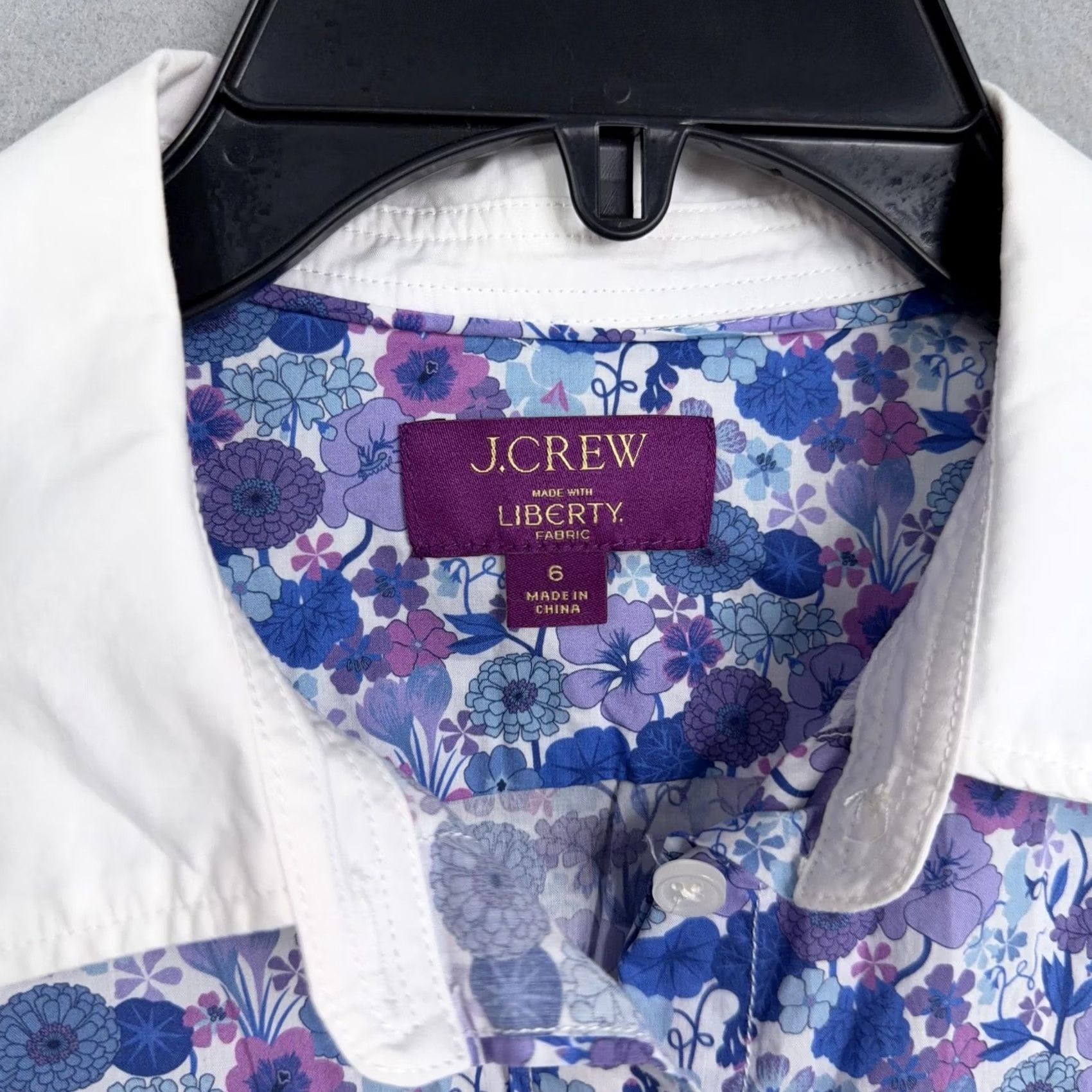 J.Crew VINTAGE? No. J.CREW Shirt Womens 6 Blue Liberty Floral Long Sleeve Collared Top Button-Up Size M / US 6-8 / IT 42-44 - 4 Thumbnail