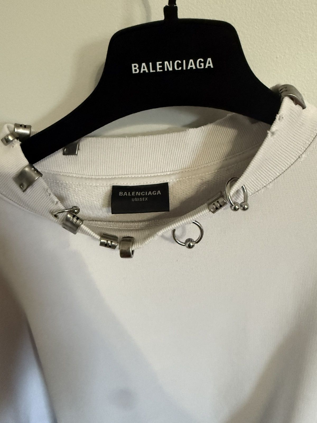 Balenciaga Balenciaga pierced sweatshirt Size US M / EU 48-50 / 2 - 3 Thumbnail