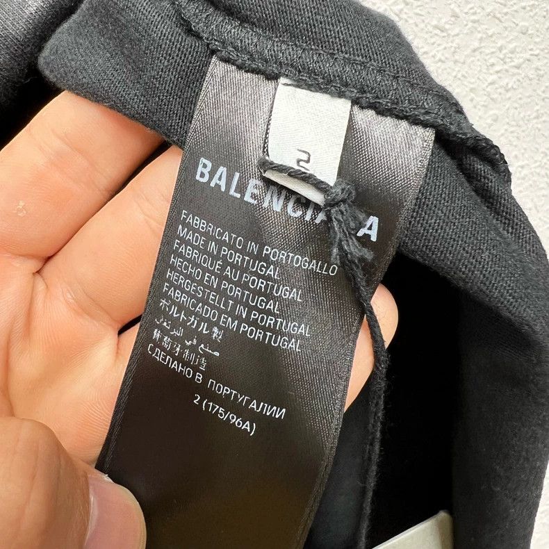 Balenciaga Balenciaga Clay Dye Manchester United Black Short Sleeve T Size US M / EU 48-50 / 2 - 4 Thumbnail