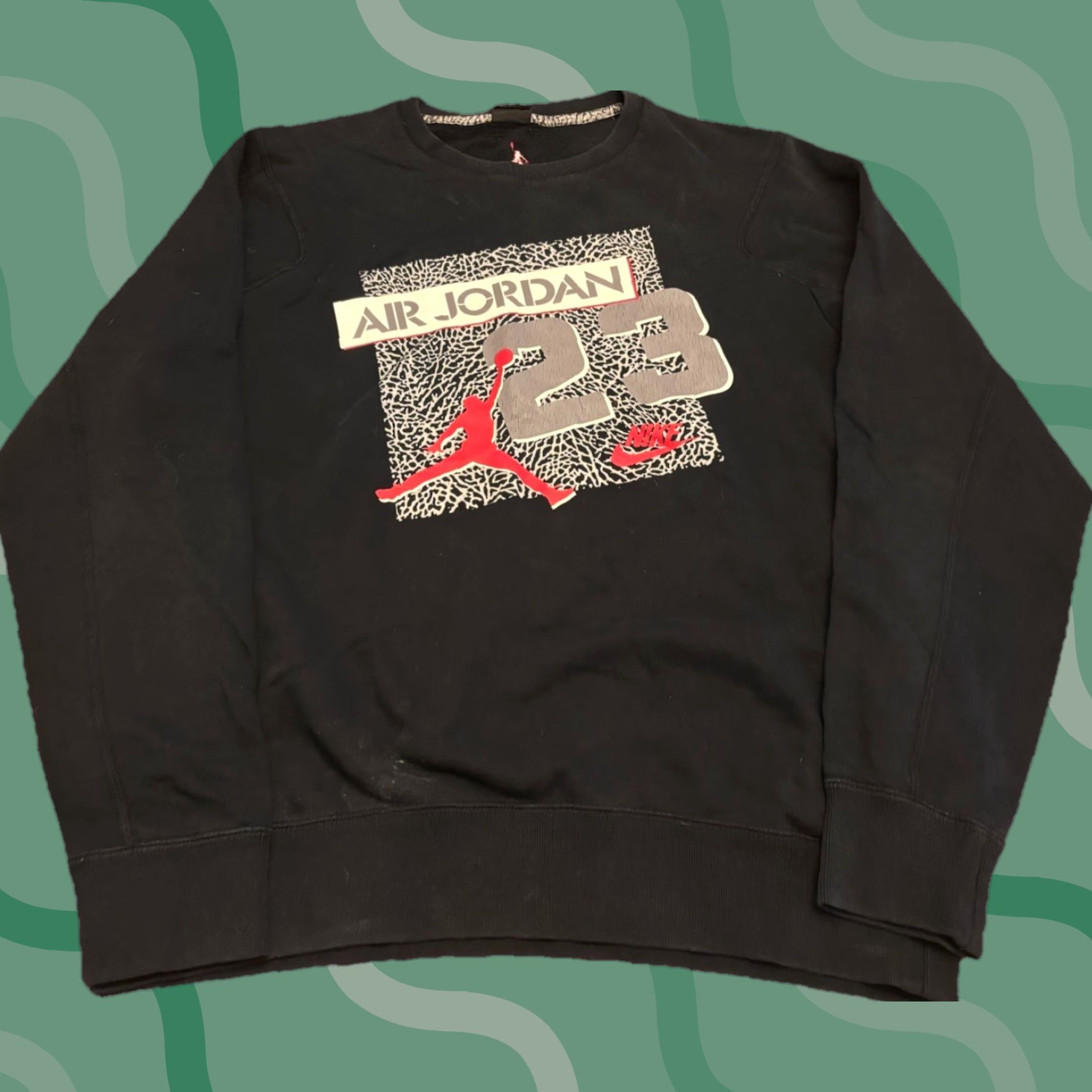 Nike VINTAGE Nike AIR JORDAN Sweatshirt L Black & Red JUMPMAN Michael Jordan E3 Sweatshirt Unisex Adults Mens Womens Boys Girls Size US L / EU 52-54 / 3 - 1 Thumbnail