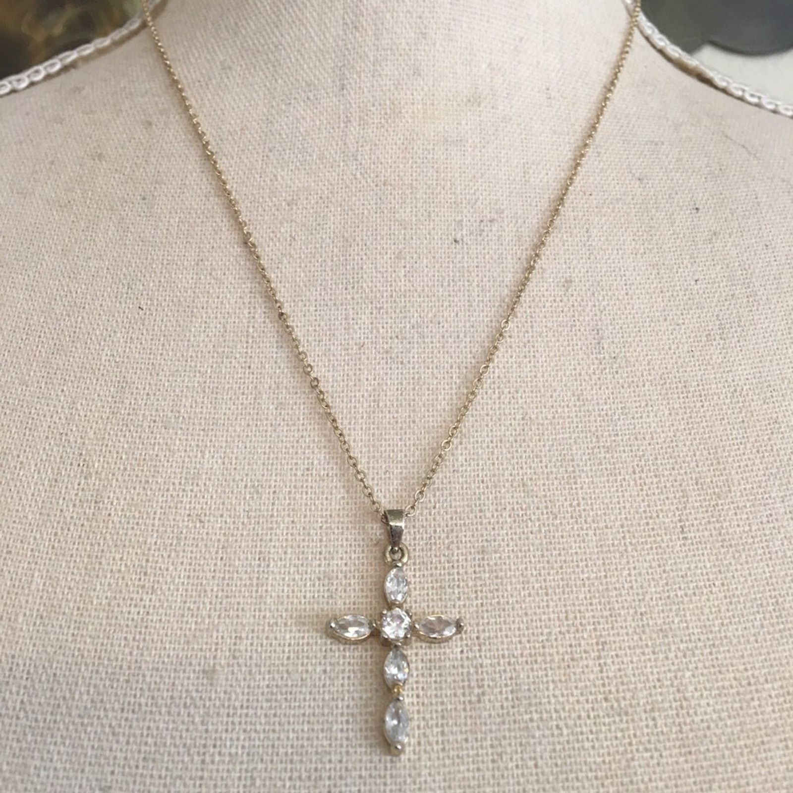 Jewelry CZ stone cross gold tone setting necklace Size ONE SIZE - 1 Thumbnail