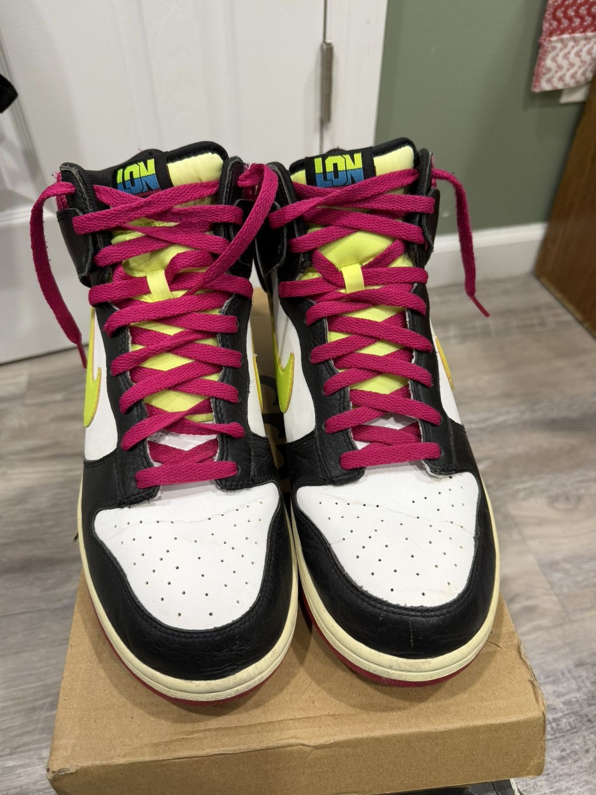 Nike Nike Dunk High London Size US 11.5 / EU 44-45 - 1 Thumbnail