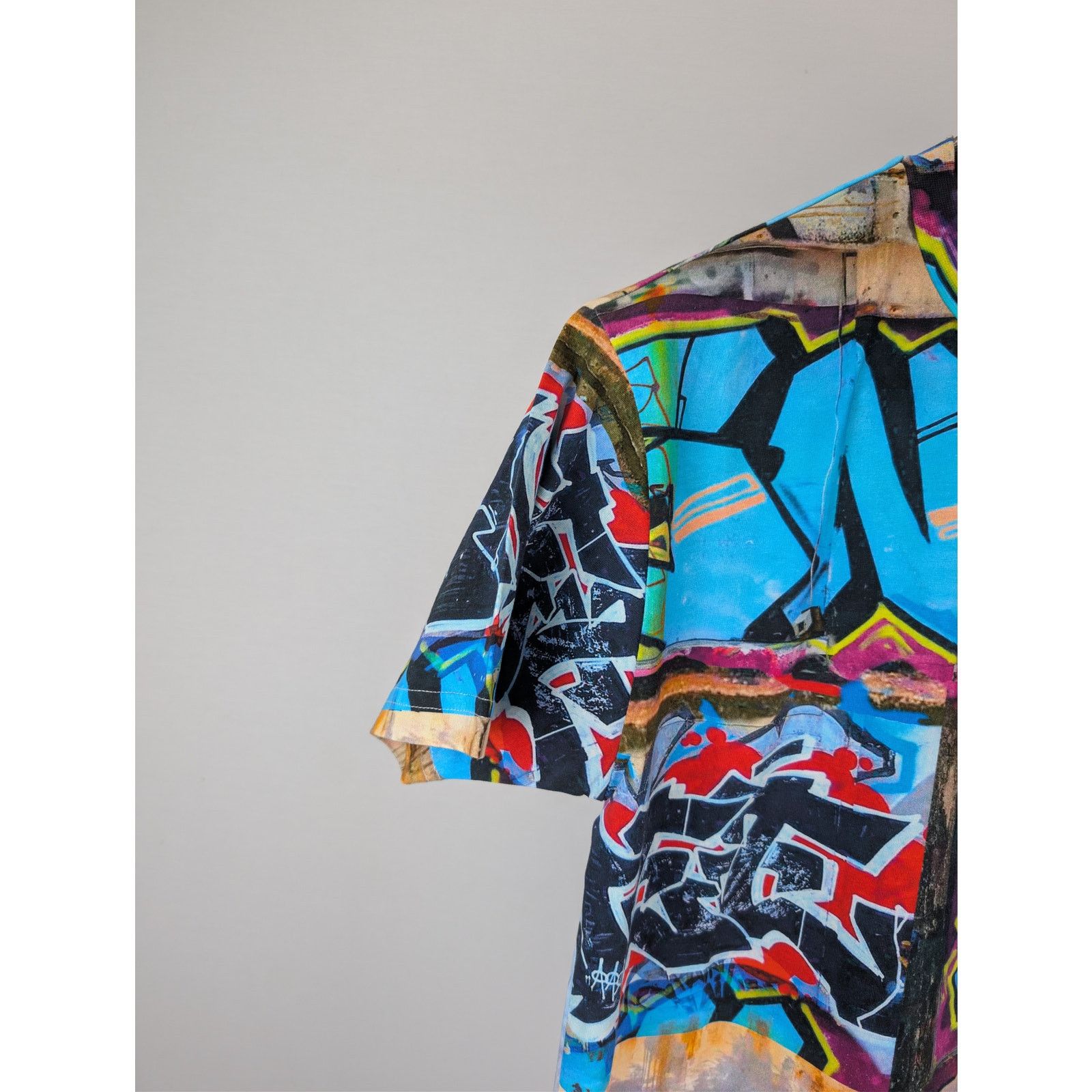 Vivienne Westwood o1rshd1 Classic Graffiti Print T-Shirt in Multiolor Size US S / EU 44-46 / 1 - 5 Thumbnail