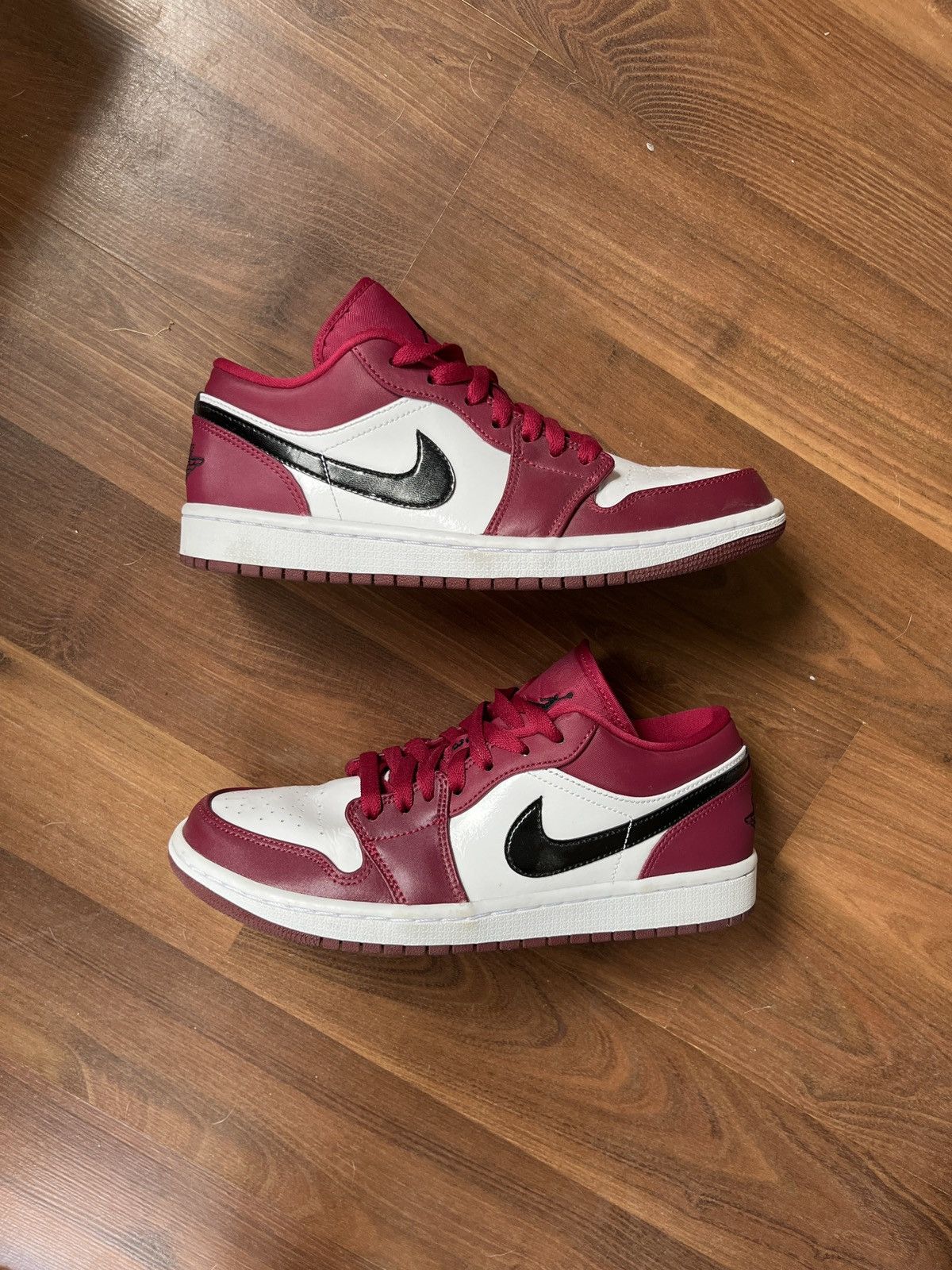 Jordan Brand × Nike Air Jordan 1 Low Size US 8 / EU 41 - 7 Thumbnail