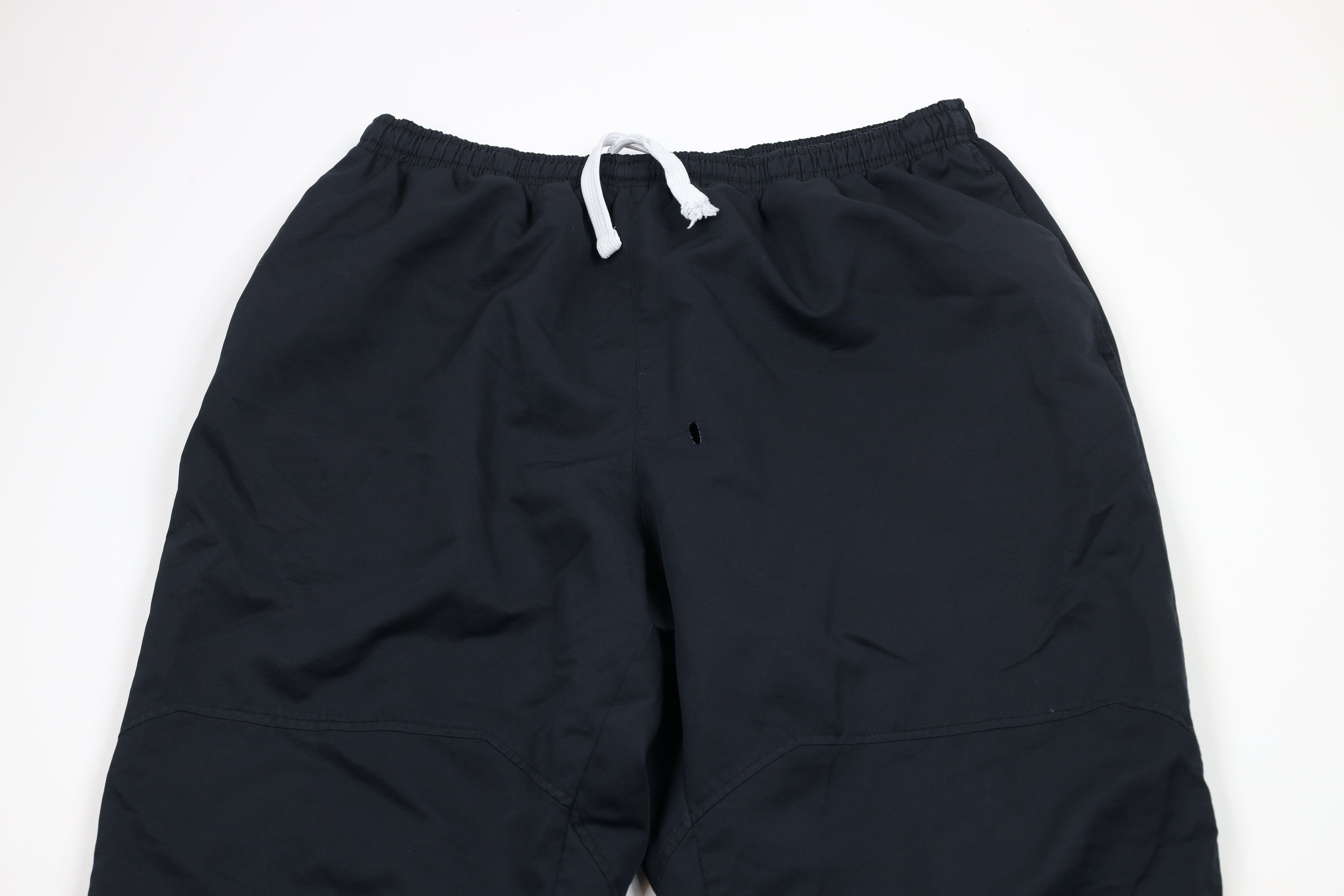 Vintage Vintage Bauer Hockey Spell Out Lined Wide Leg Pants Black Size US 42 / EU 58 - 2 Thumbnail