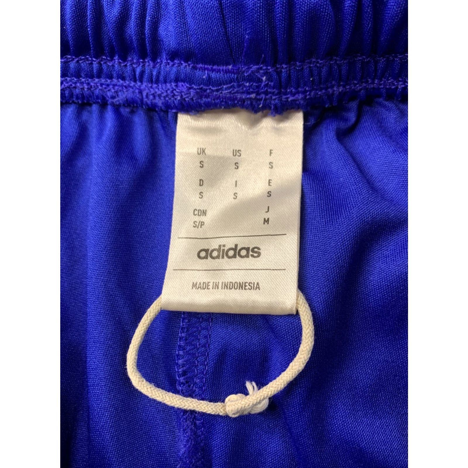 Adidas ADIDAS PERFORMANCE AEROREADY SERENO FOOTBALL SHORTS S MEN BLUE AND WHITE 2024 AdiSERENO Shorts Size US 29 - 4 Thumbnail