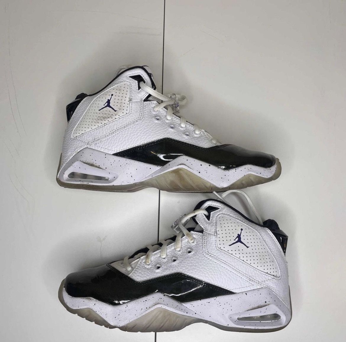 Jordan Brand AIR JORDAN ‘B’LOYAL’ (GS) Size US 5.5 / EU 38 - 2 Thumbnail