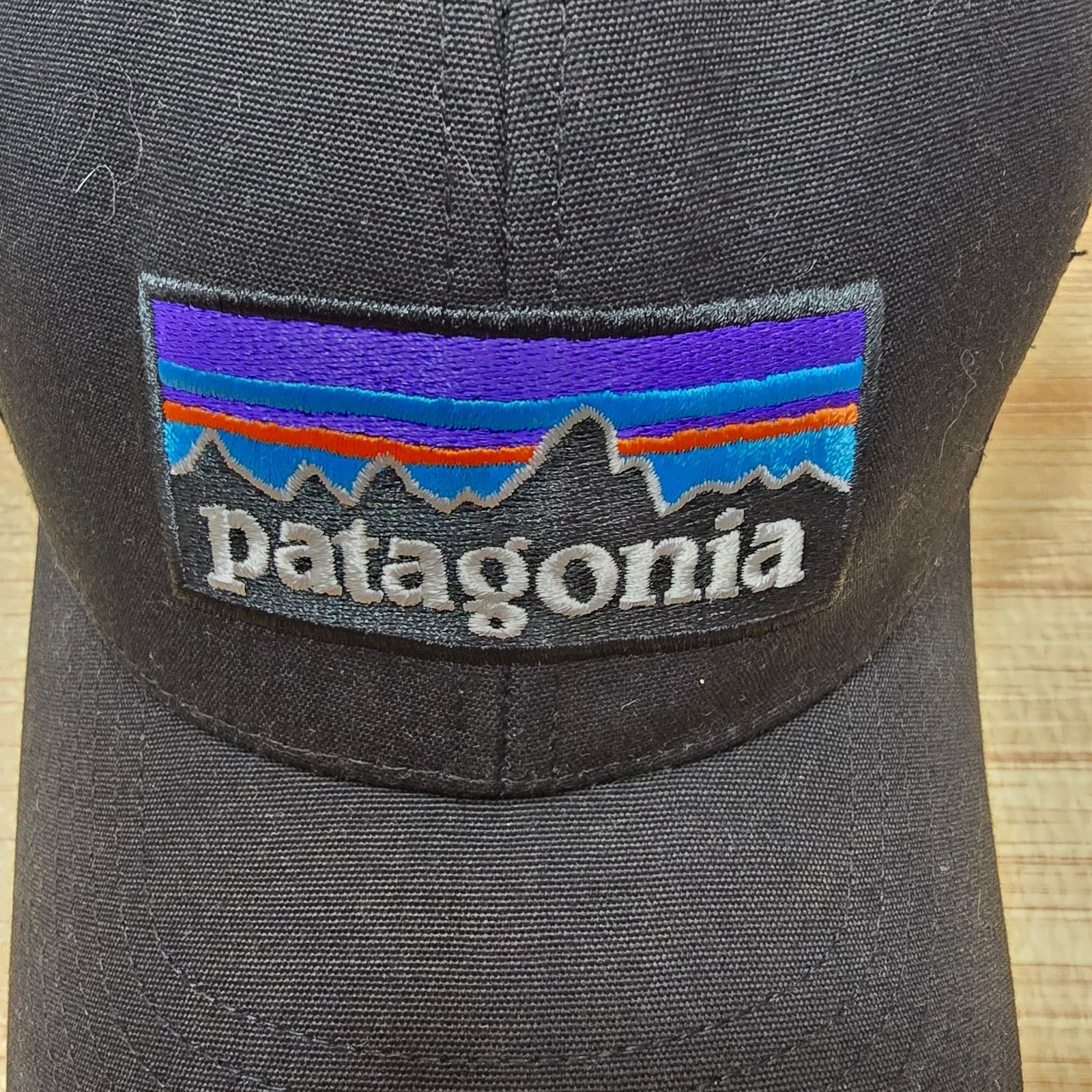 Patagonia Patagonia P-6 Logo Mesh Trucker Snapback Black Hat Size ONE SIZE - 2 Thumbnail
