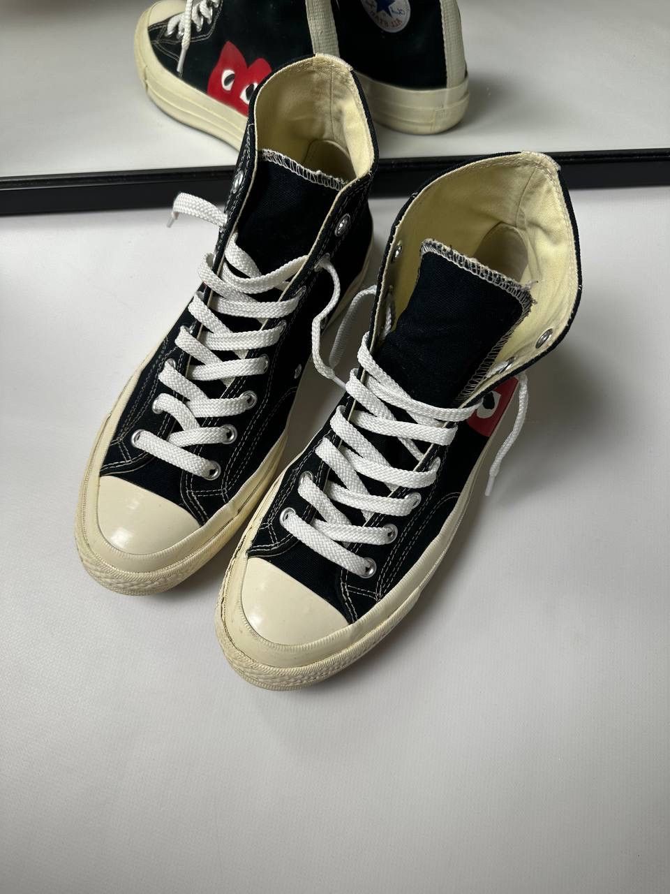 Comme des Garcons PLAY × Converse 🔥Converse x Comme des Garçons PLAY Japanese Sneakers Size US 9 / EU 42 - 4 Thumbnail