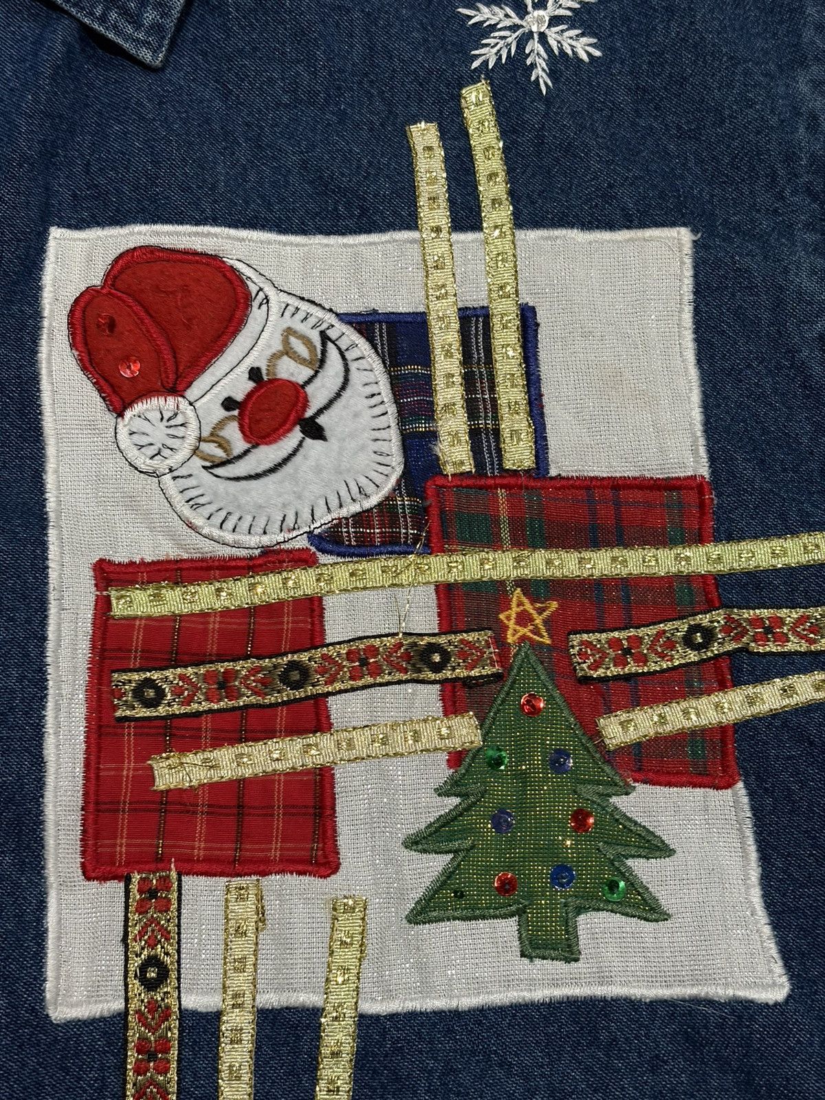 Vintage New Direction Vintage Christmas Patchwork Denim Jacket Size S / US 4 / IT 40 - 2 Thumbnail