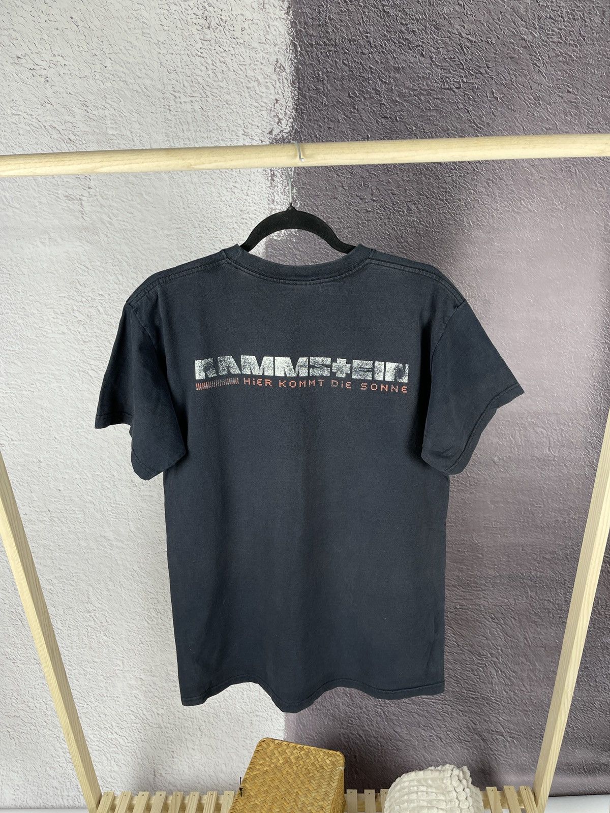 Band Tees FotL vintage y2k Rammstein Hier Kommt Die Sonne band tee Size US M / EU 48-50 / 2 - 2 Thumbnail