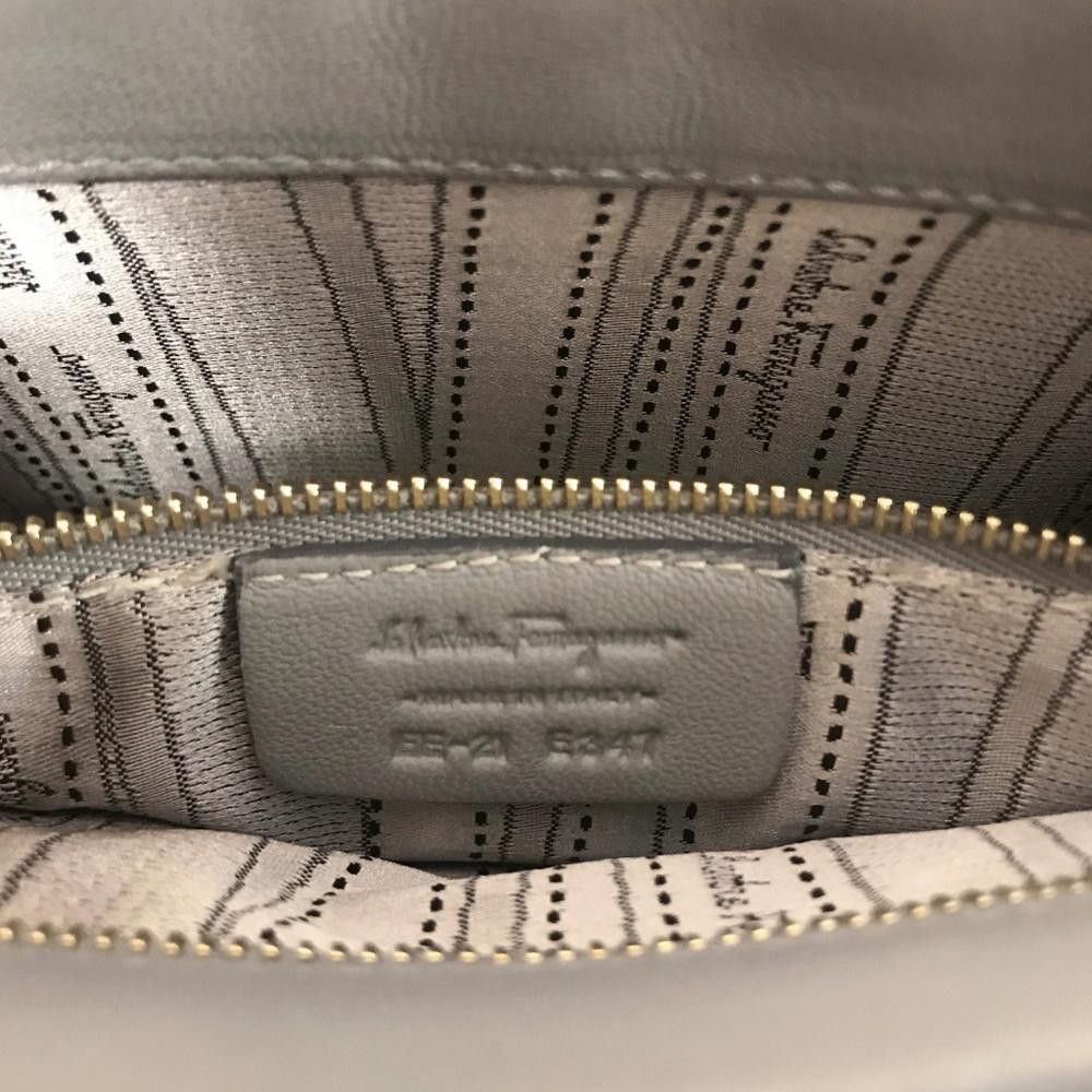 Salvatore Ferragamo Salvatore Ferragamo Pearl Grey Leather Bag Size ONE SIZE - 4 Thumbnail