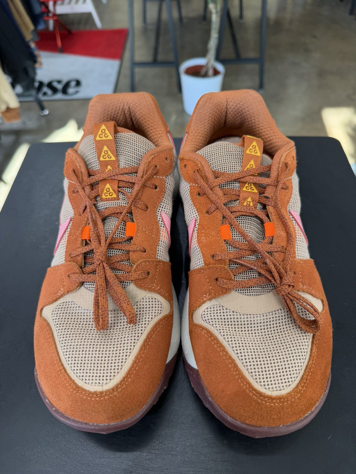 Nike Nike ACG Lowcate Bacon Size 9 Size US 9 / EU 42 - 2 Thumbnail