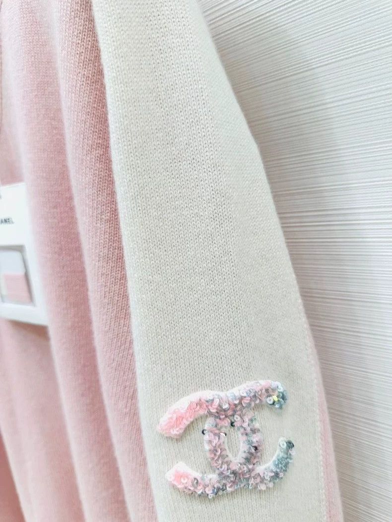 Chanel Chanel 24C pink round-neck long-sleeved knitted sweater Size XXS / US 00 / IT 34 - 5 Thumbnail