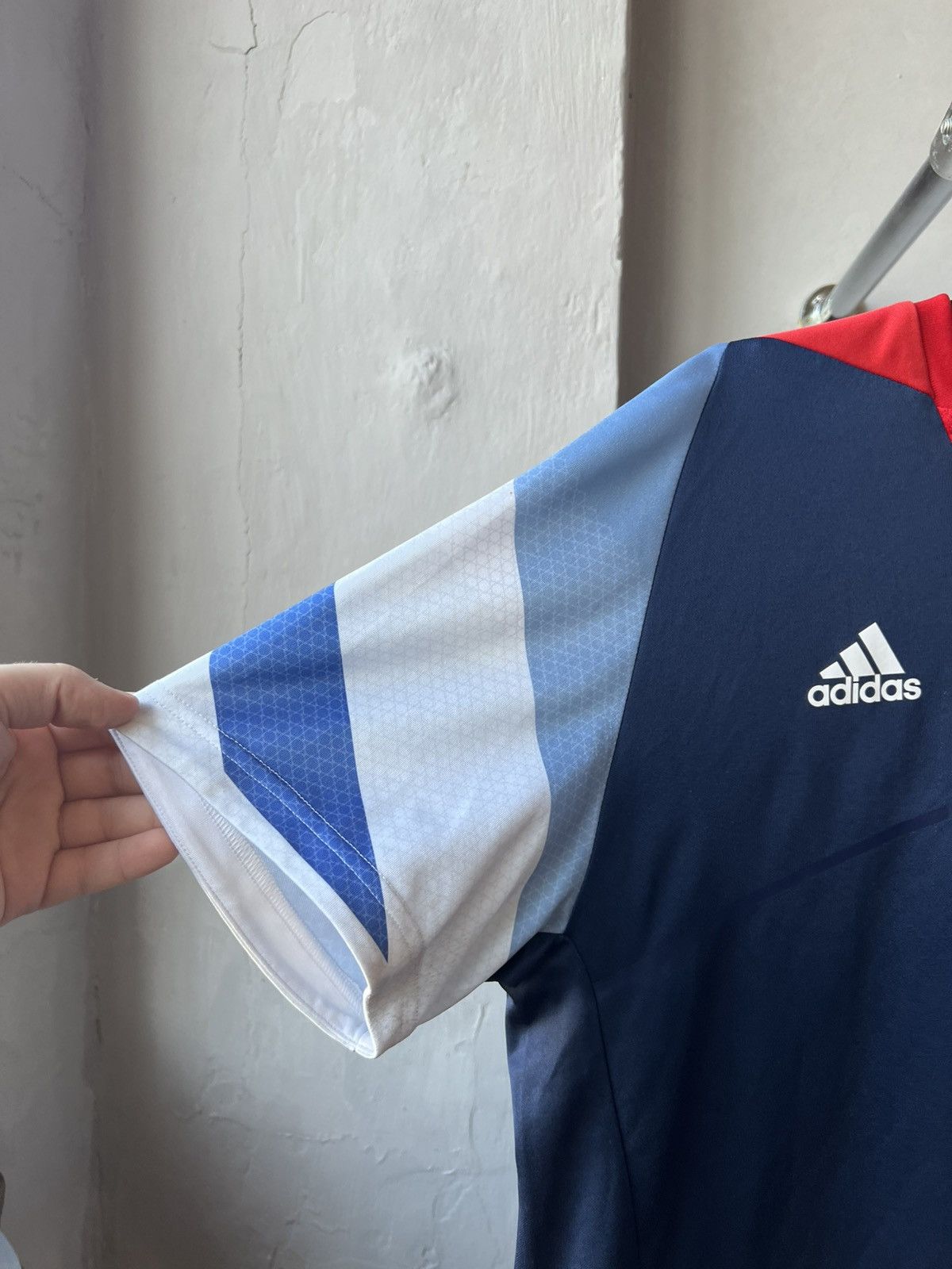 Adidas 2012 LONDON OLYMPIC GAMES GREAT BRITAIN TRAININGJERSEY SHIRT Size US L / EU 52-54 / 3 - 10 Thumbnail