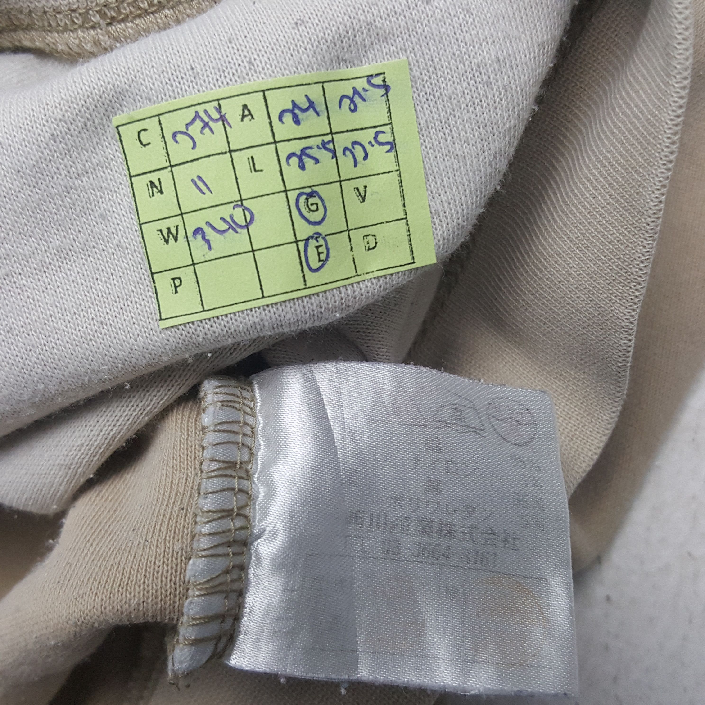 Burberry × Vintage Vintage Burberry London Nova Check Distressed Sweatshirt Size US L / EU 52-54 / 3 - 8 Thumbnail
