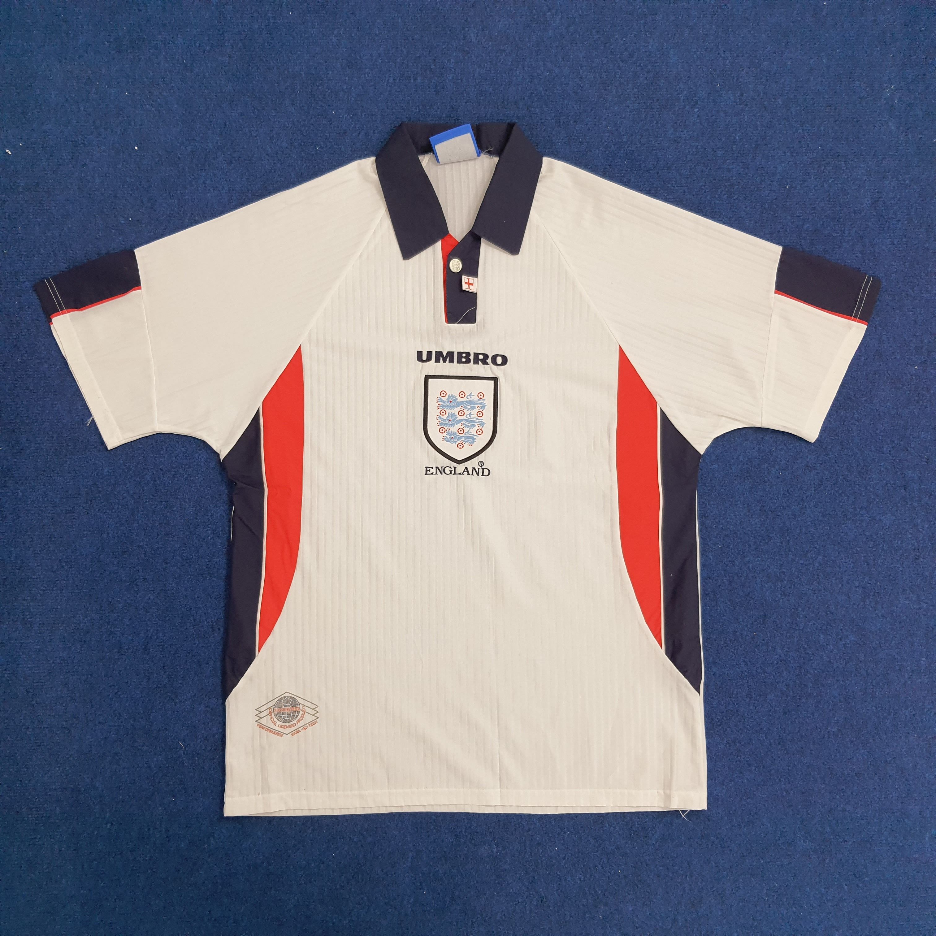 Umbro UMBRO England Soccer Jersey Size US L / EU 52-54 / 3 - 1 Thumbnail